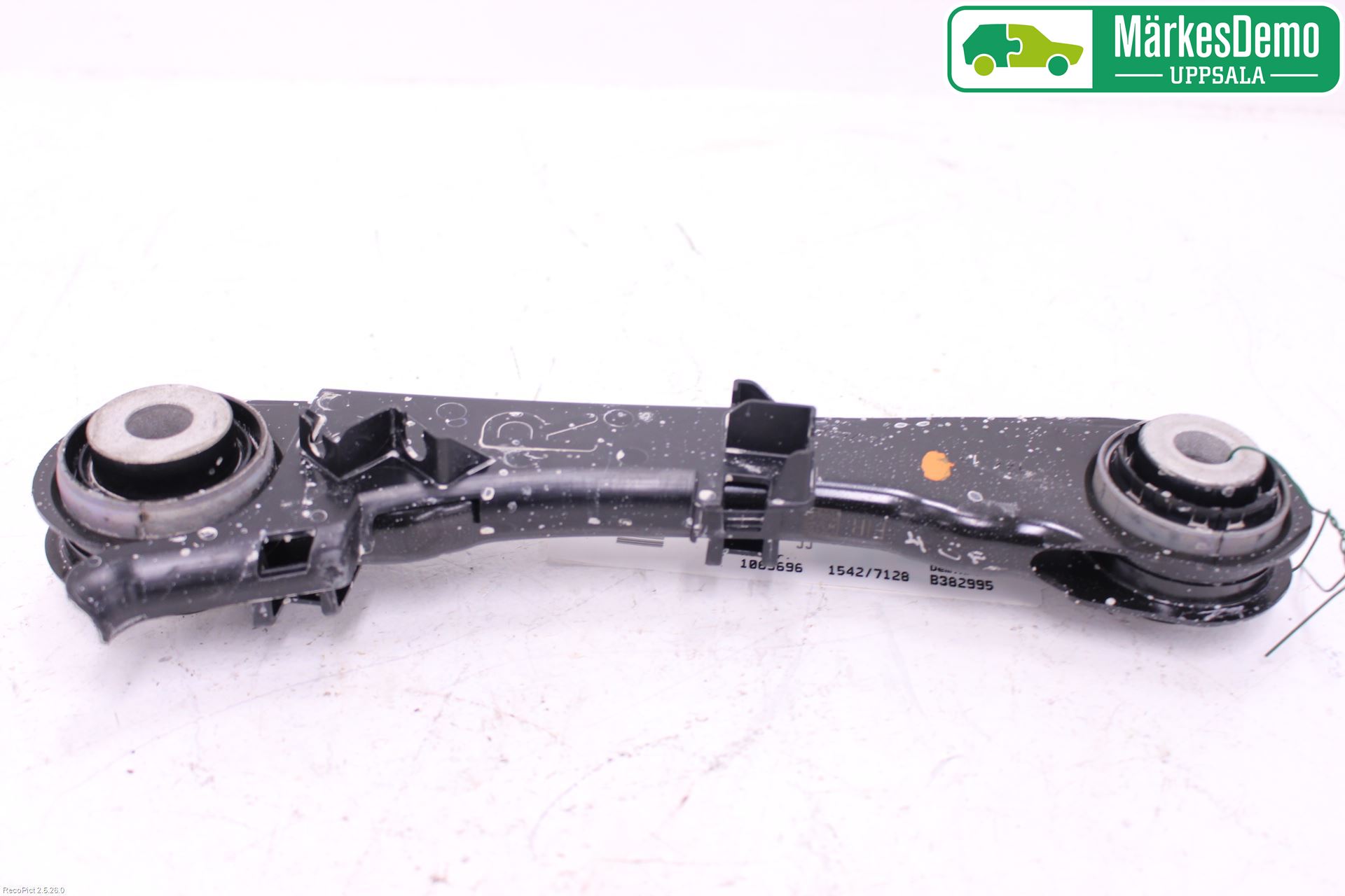 BMW 5 G30/G31/F90 17-23 Bærearm Bak Høyre Øvre
