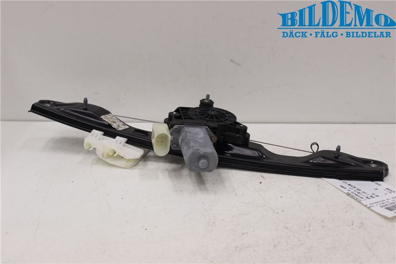 BMW 3 F30/F31/F80 12-19 Vindusheis El Komp