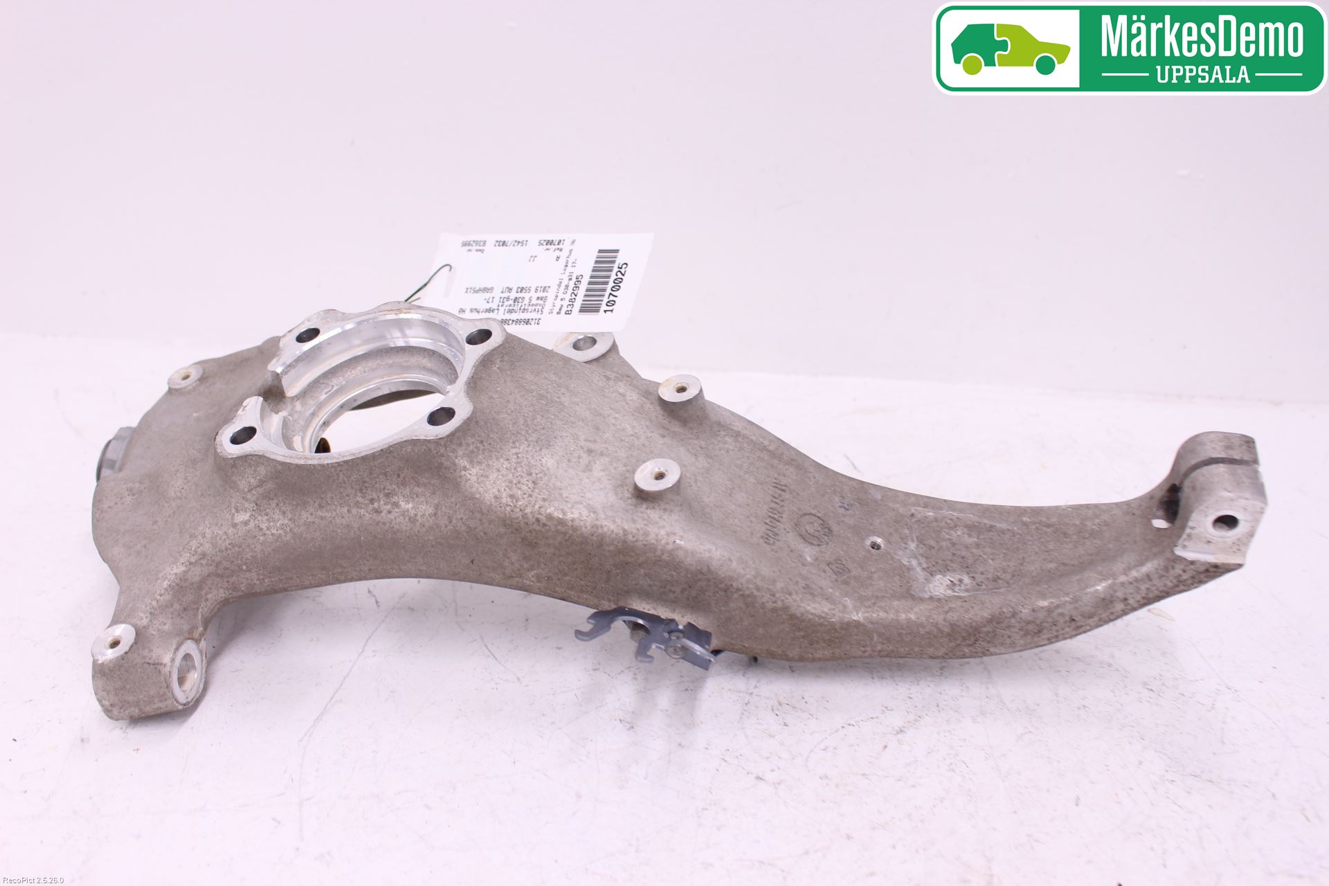 BMW 5 G30/G31/F90 17-23 Spindel Hf