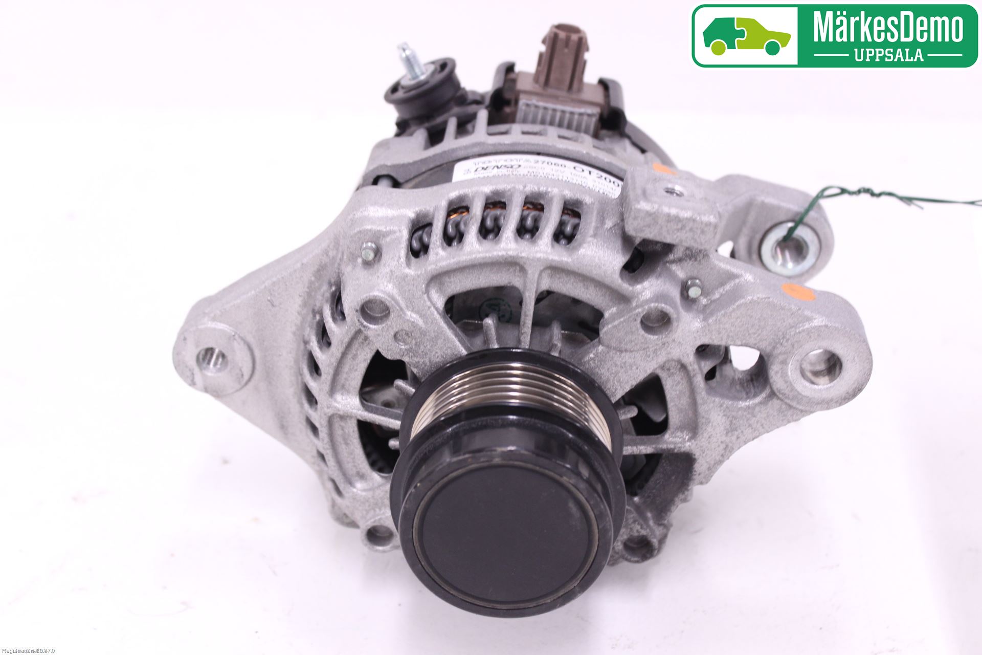 Toyota AURIS 13-19 Dynamo