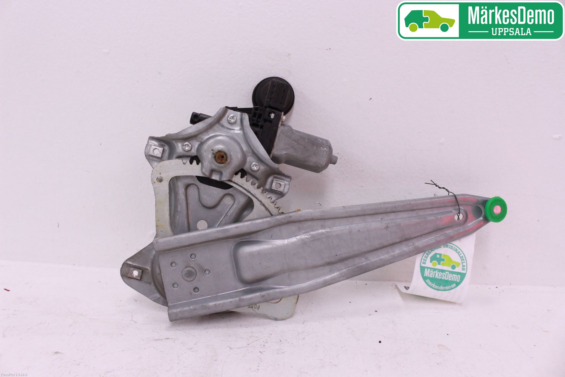 Toyota AURIS 07-09 Vindusheis El Komp