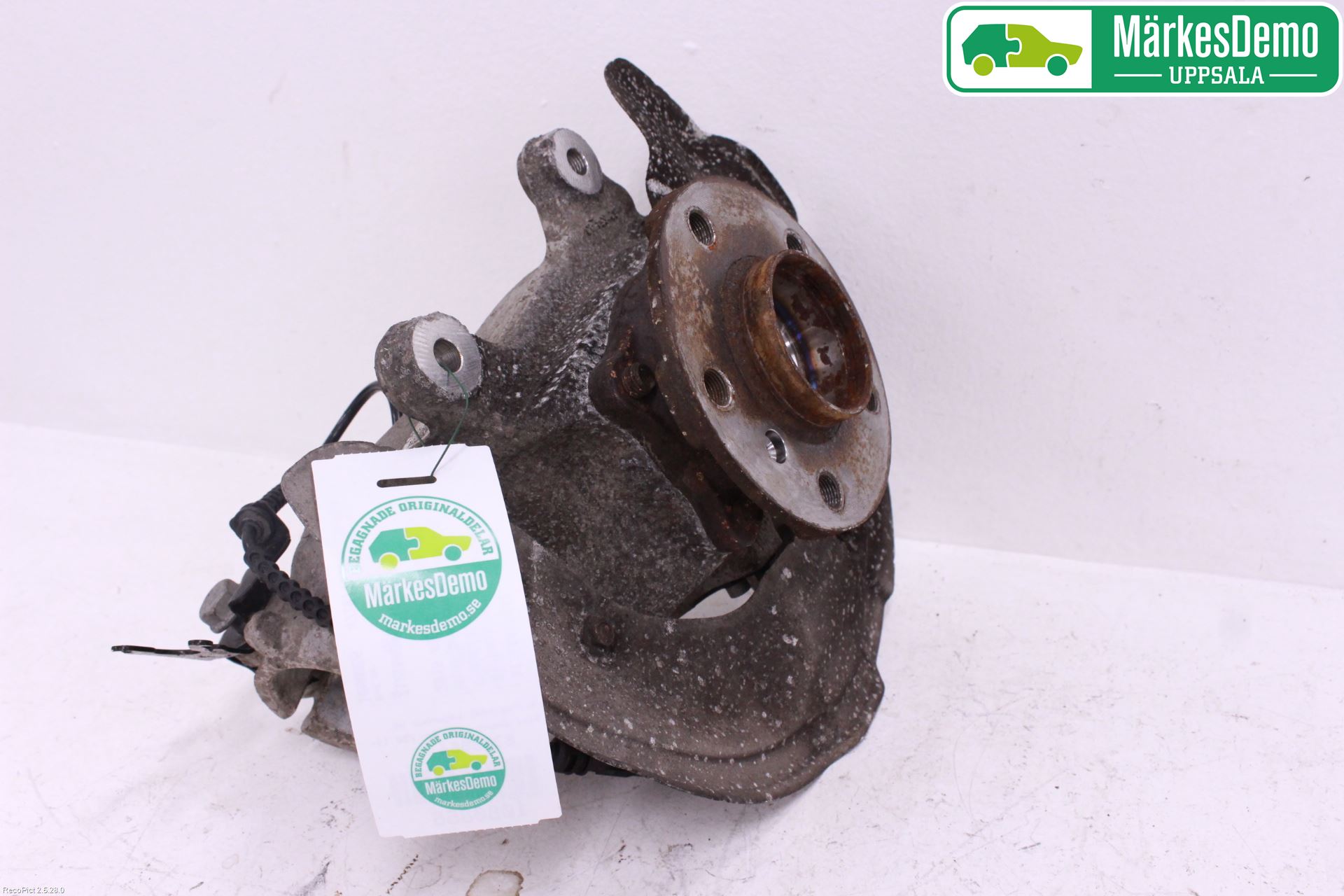 Mini ONE/COOPER 3DR F56 14-24 Spindel Hf