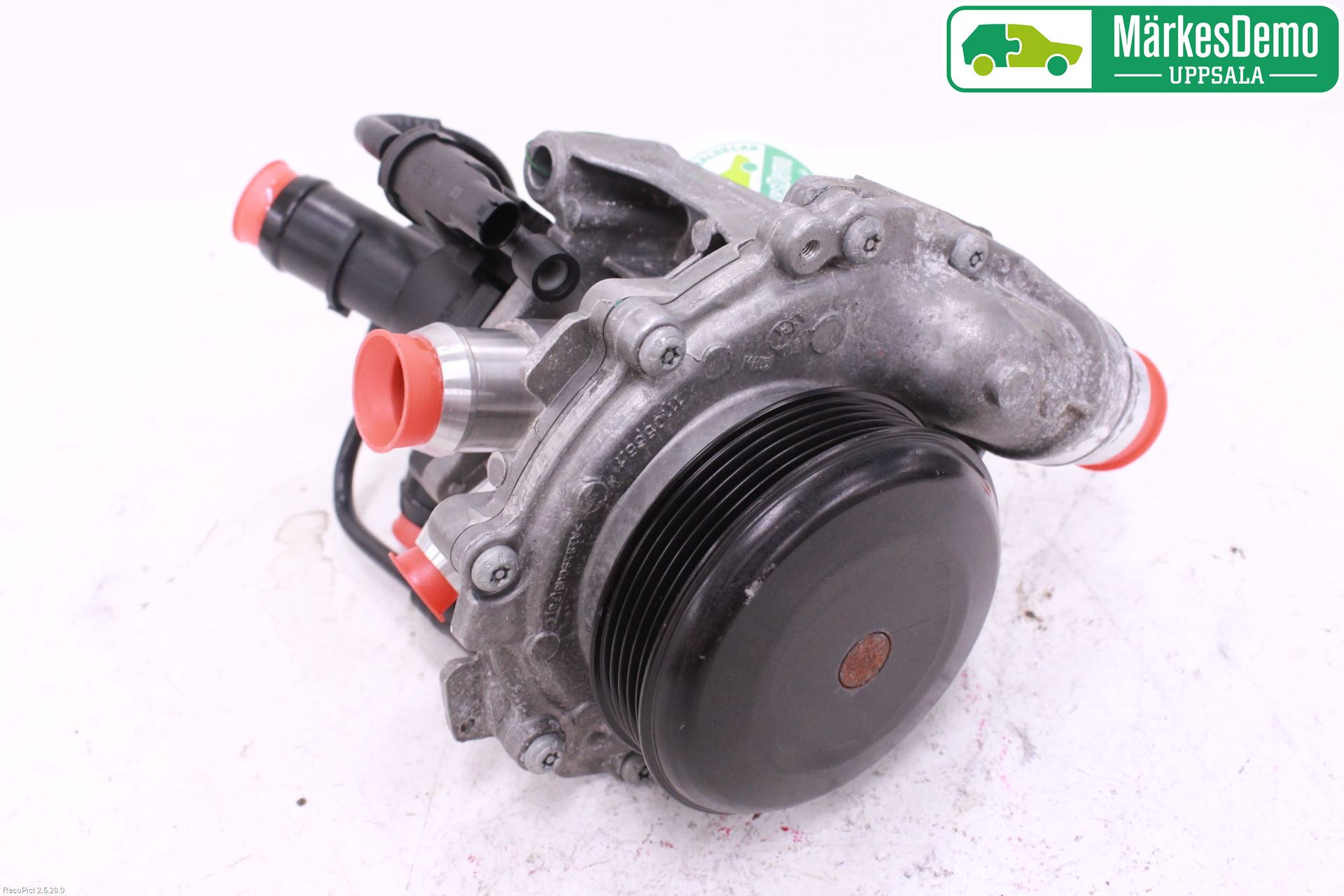 Mercedes-Benz MB GLA-KLASS (X156) 13-20 Vannpumpe