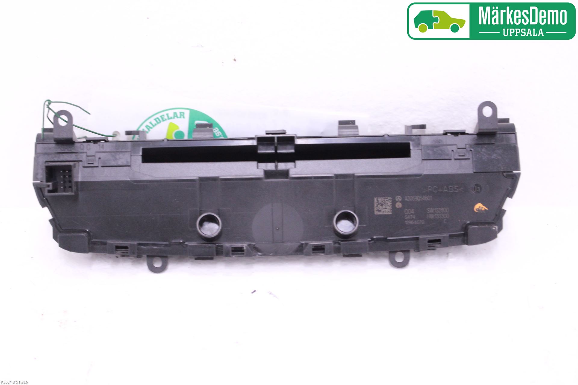 Mercedes-Benz MB C-KLASS (W205) 14-21 Stereo Radio Med Cd