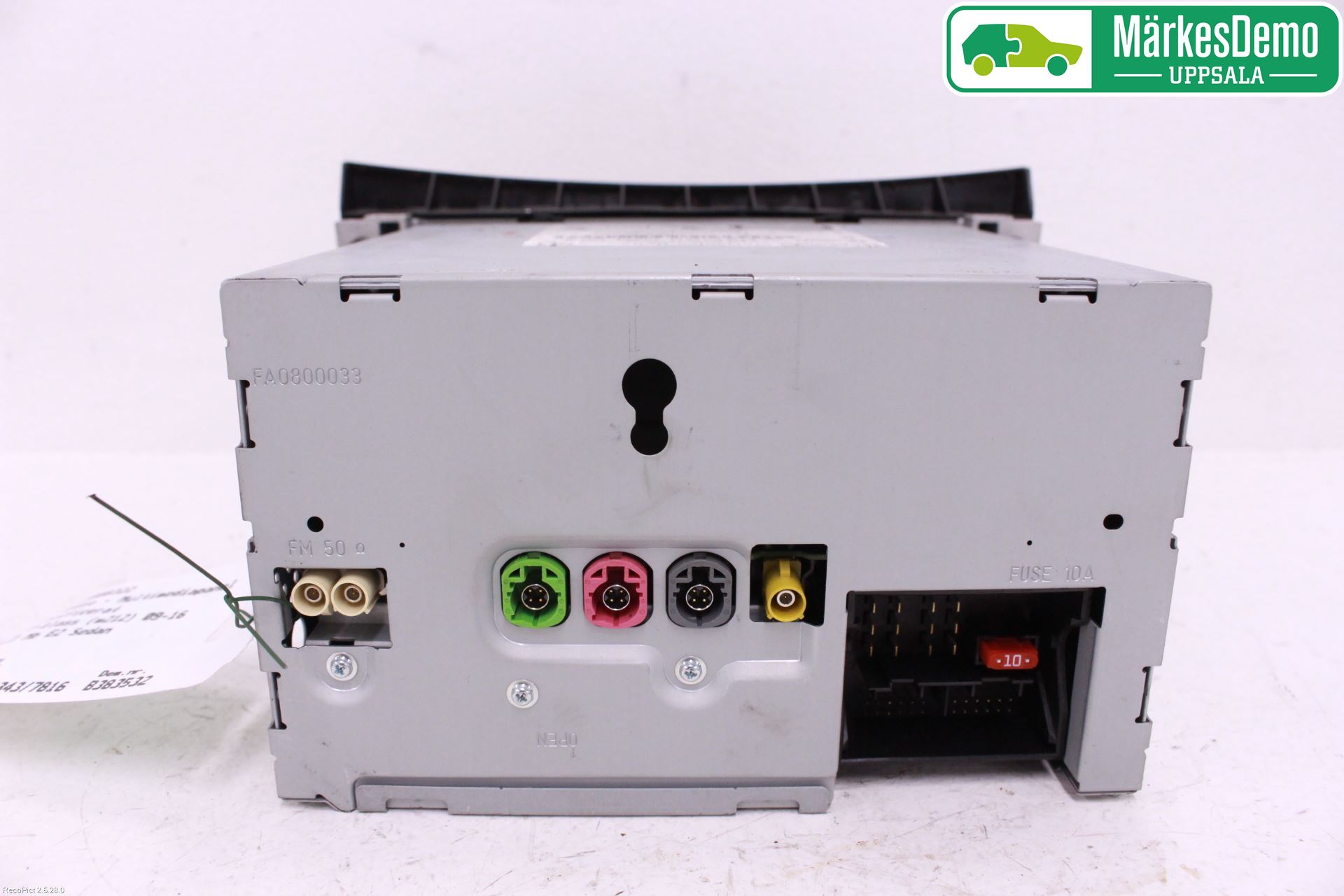 Mercedes-Benz MB E-KLASS (W212) 09-16 Stereo Radio Med Cd