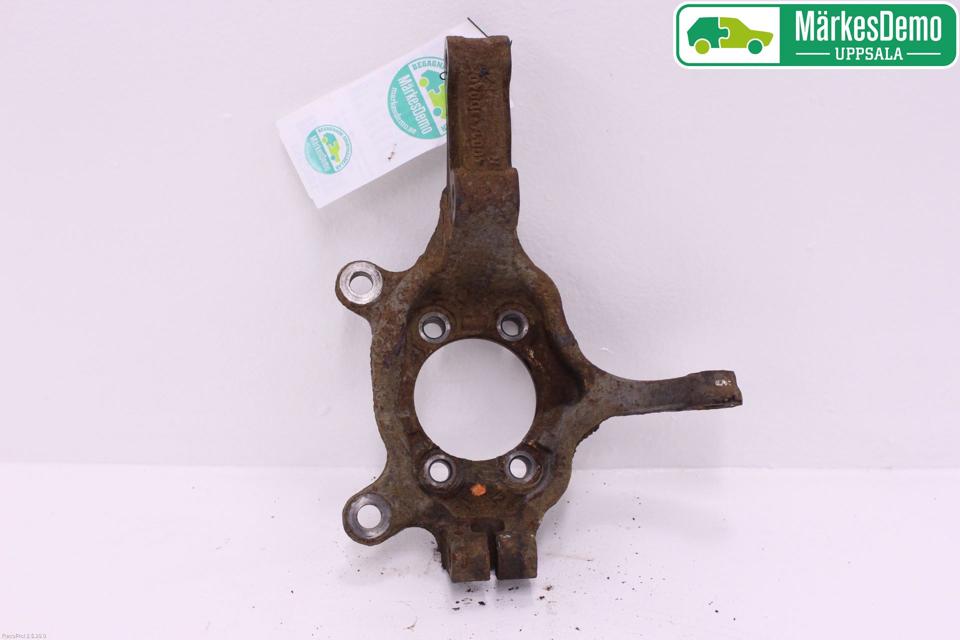Nissan QASHQAI 10-14 Spindel Hf