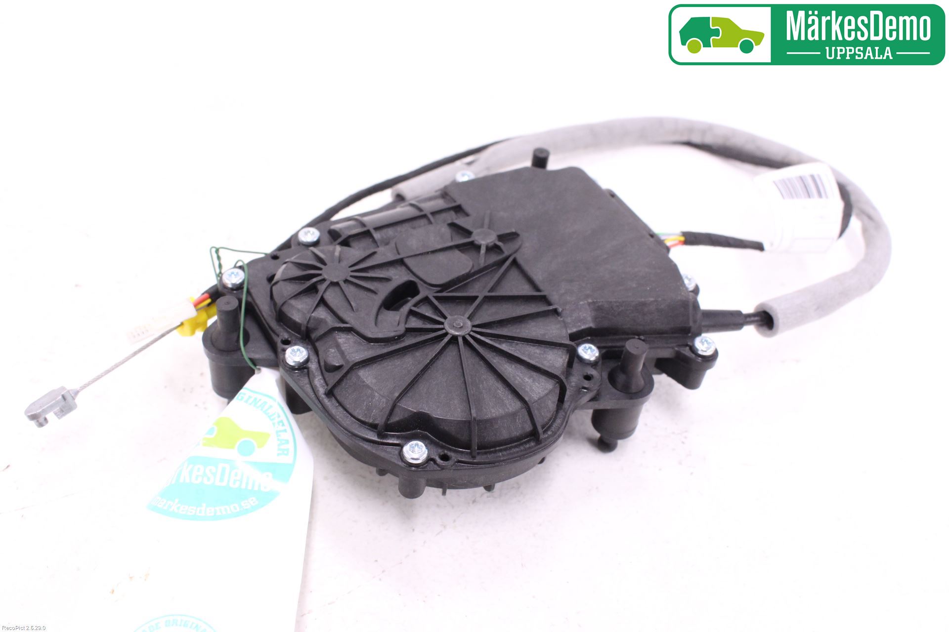 BMW 5 G30/G31/F90 17-23 Bakluke-Lokk Låsekasse