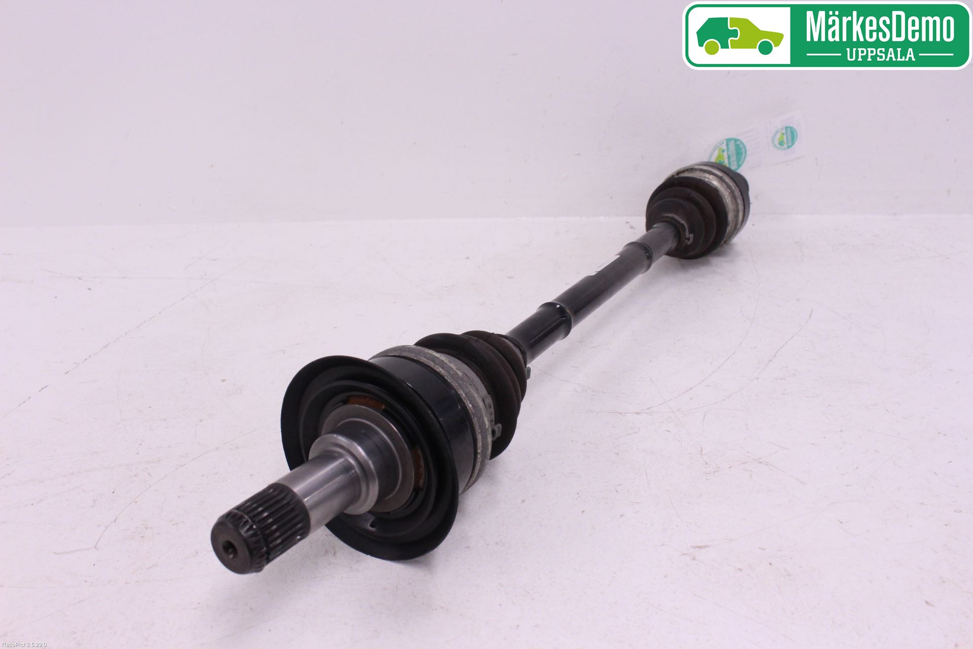 BMW 1 F20/F21 11-19 Drivaksel Bak Kompl Venstre