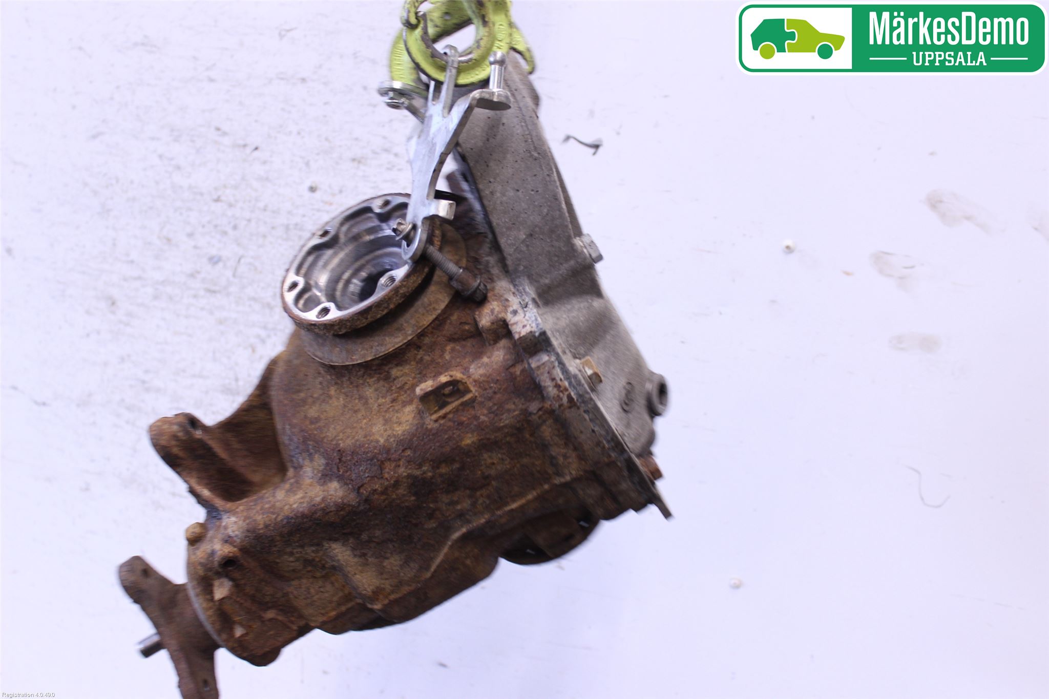 BMW 3 E90/91 SED/TOU 05-12 Bakaksel Kardang Bak -Diff