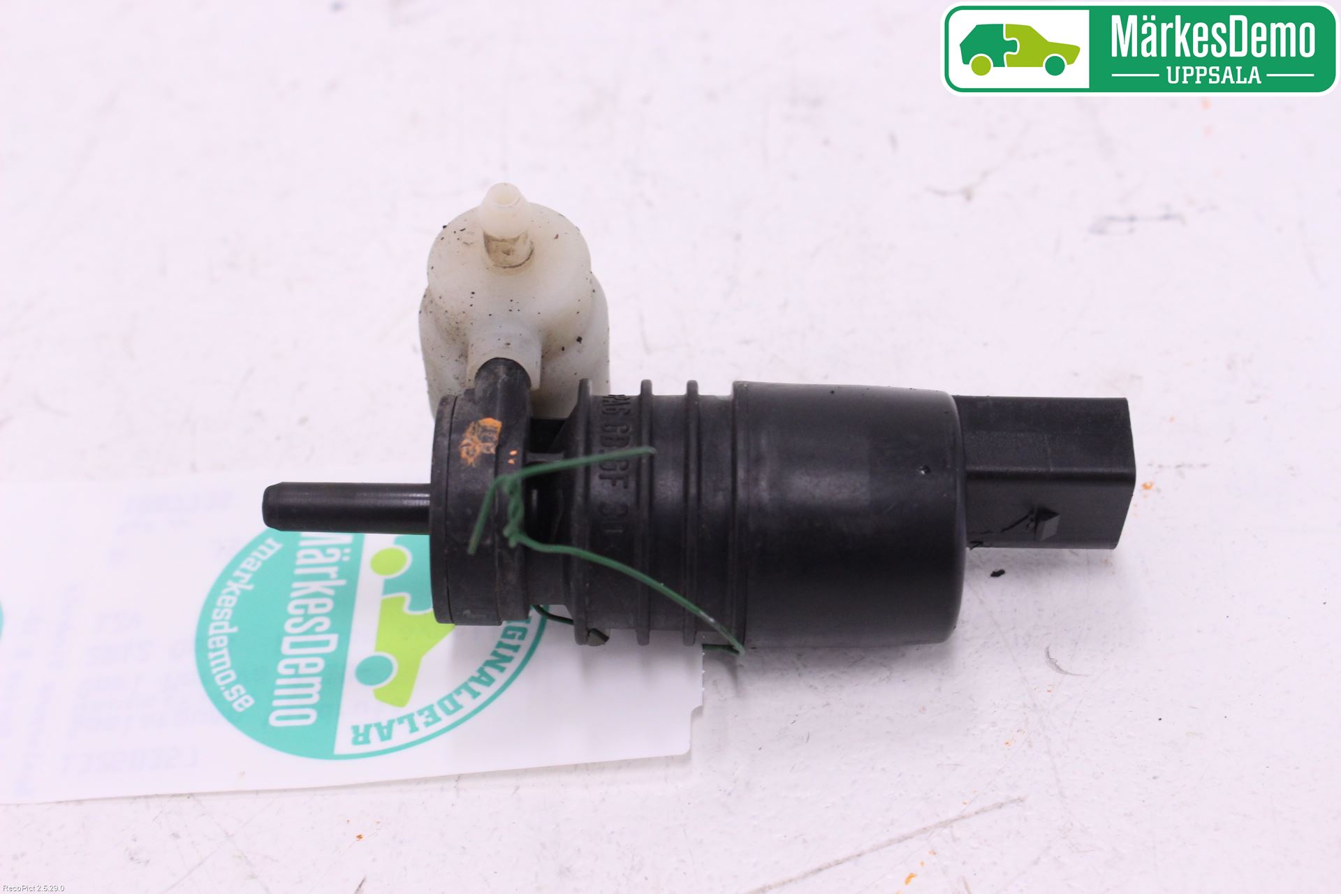 Opel MERIVA B 10-17 Spylerpumpe Frontrute