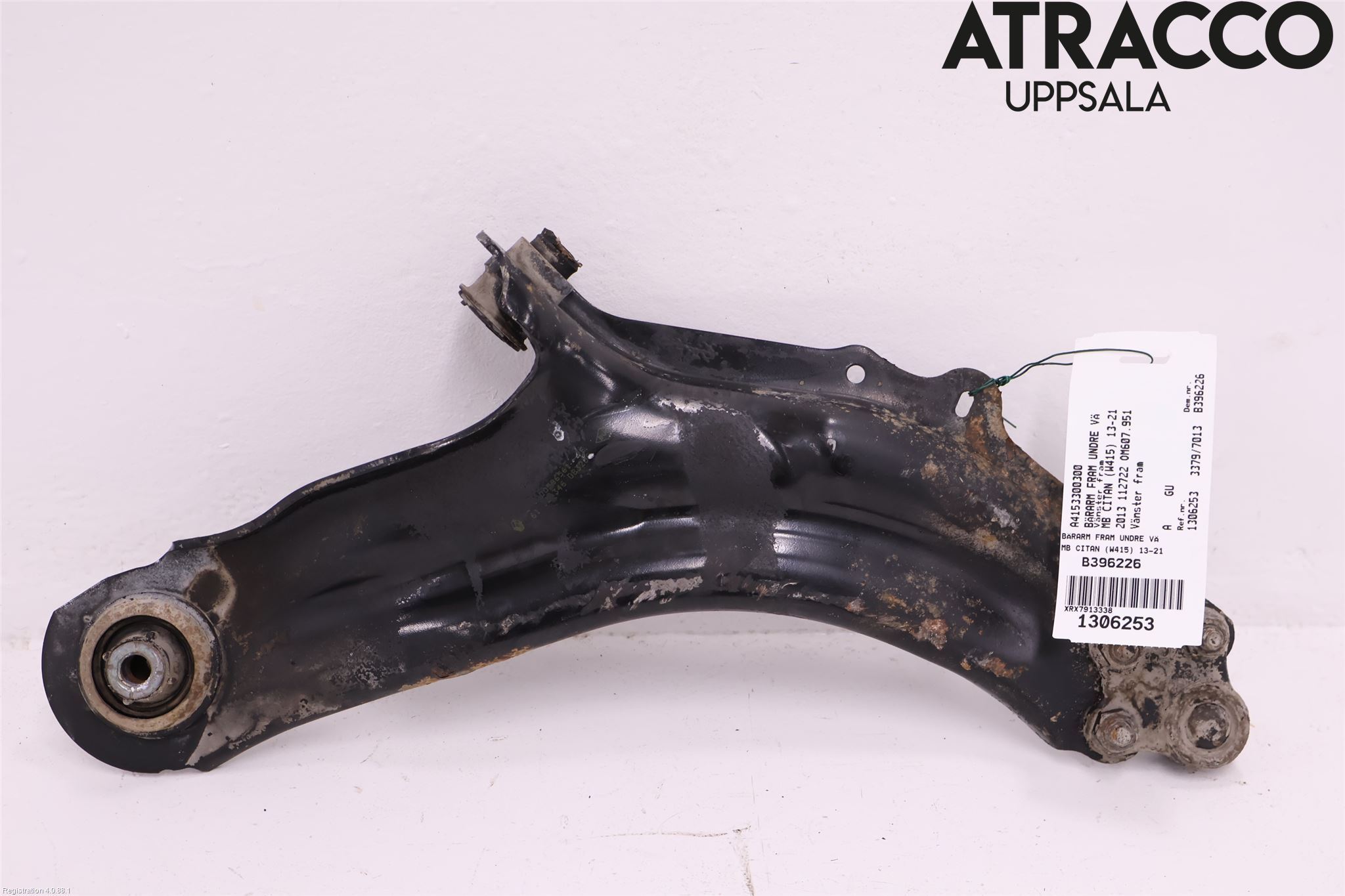 Mercedes-Benz MB CITAN (W415) 13-21 Bærearm Foran Venstre Nedre