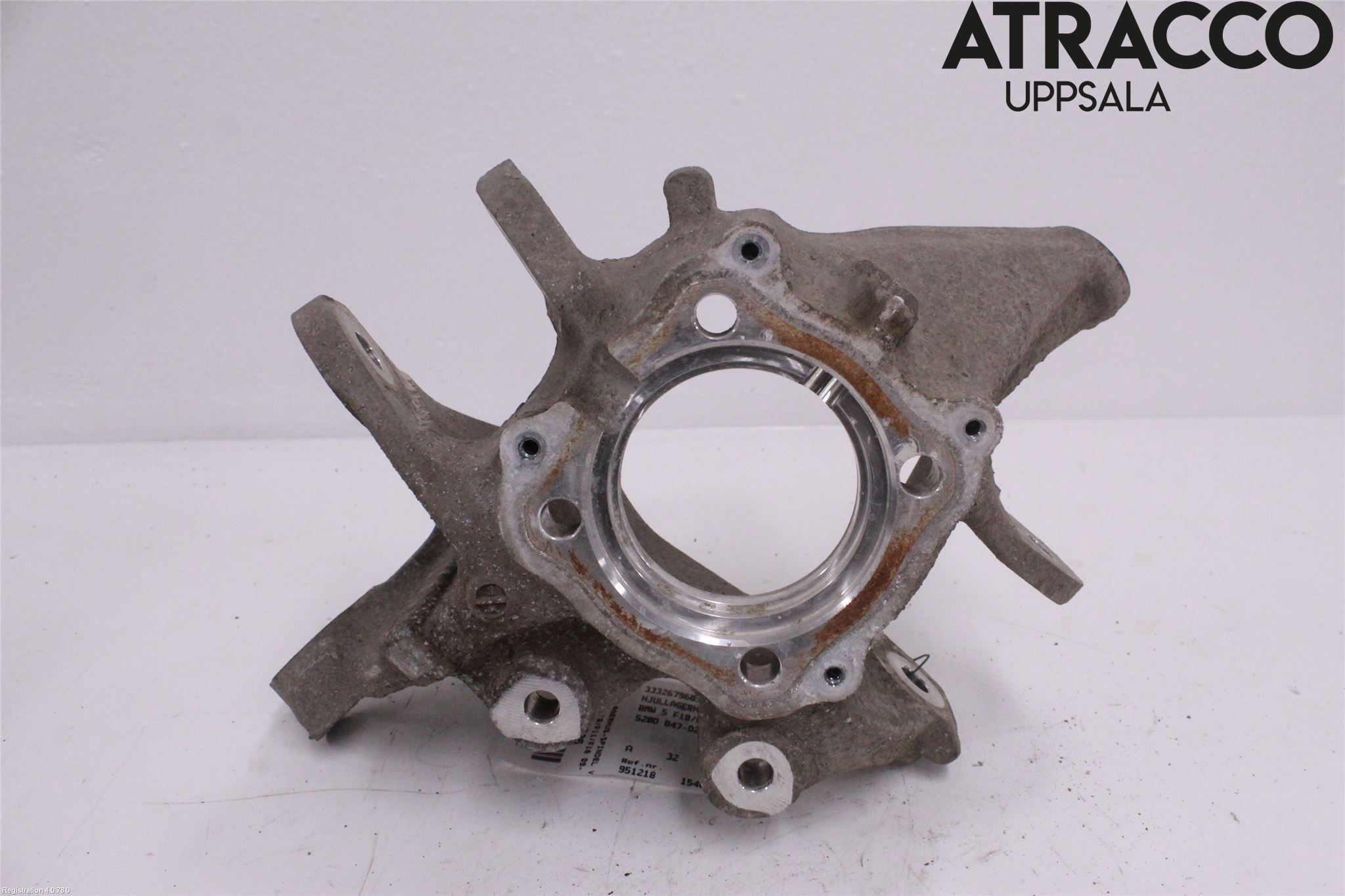 BMW 5 F10/F11/F18 09-17 Spindel Vb