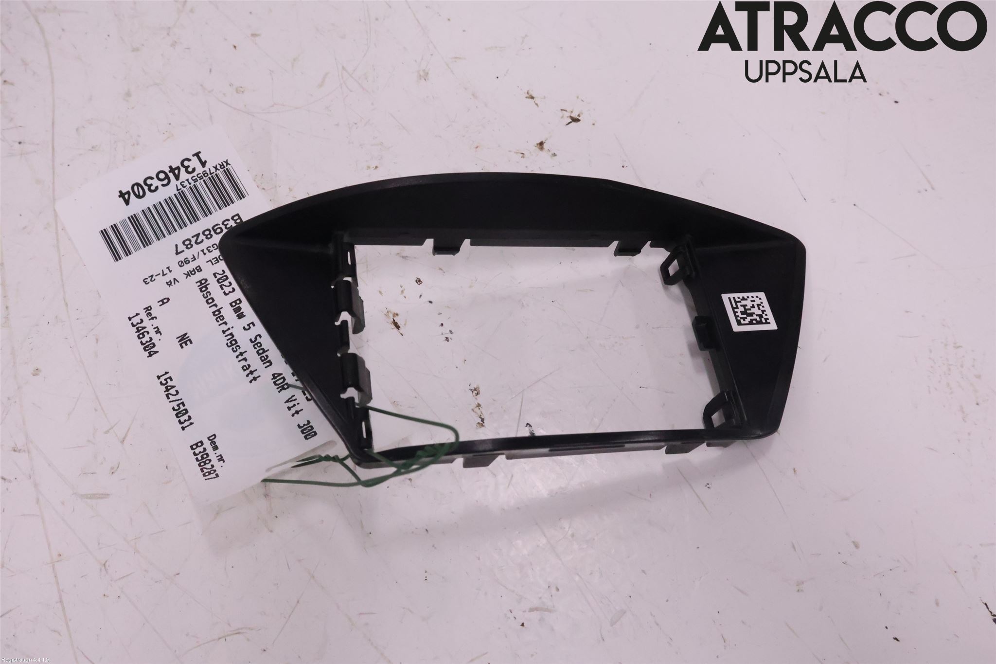 BMW 5 G30/G31/F90 17-23 Støtfanger Bak Hjørne Venstre