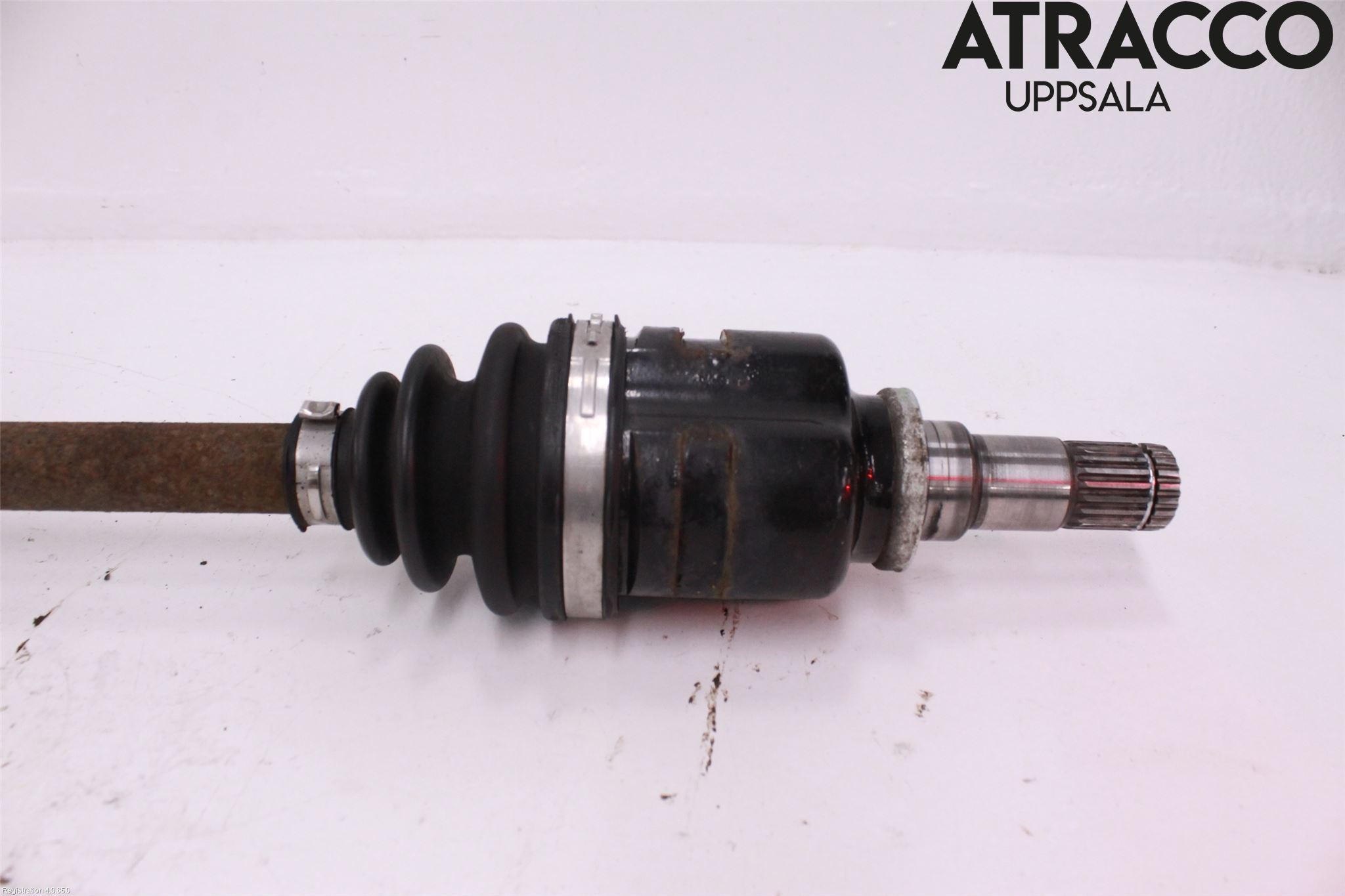 Toyota AVENSIS 09-15 Drivaksel Foran Kompl Venstre