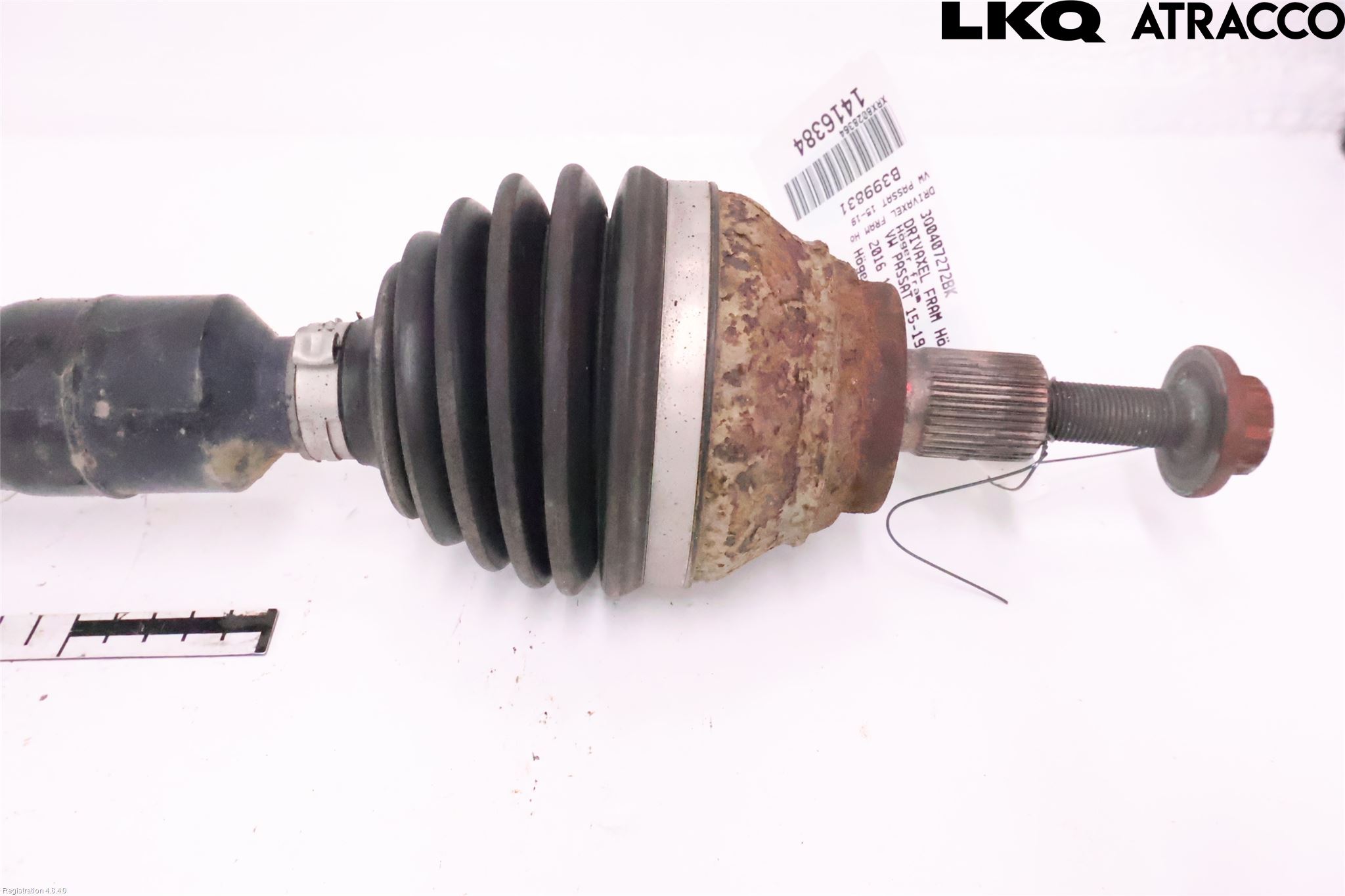 Volkswagen VW PASSAT 15-19 Drivaksel Foran Kompl Høyre