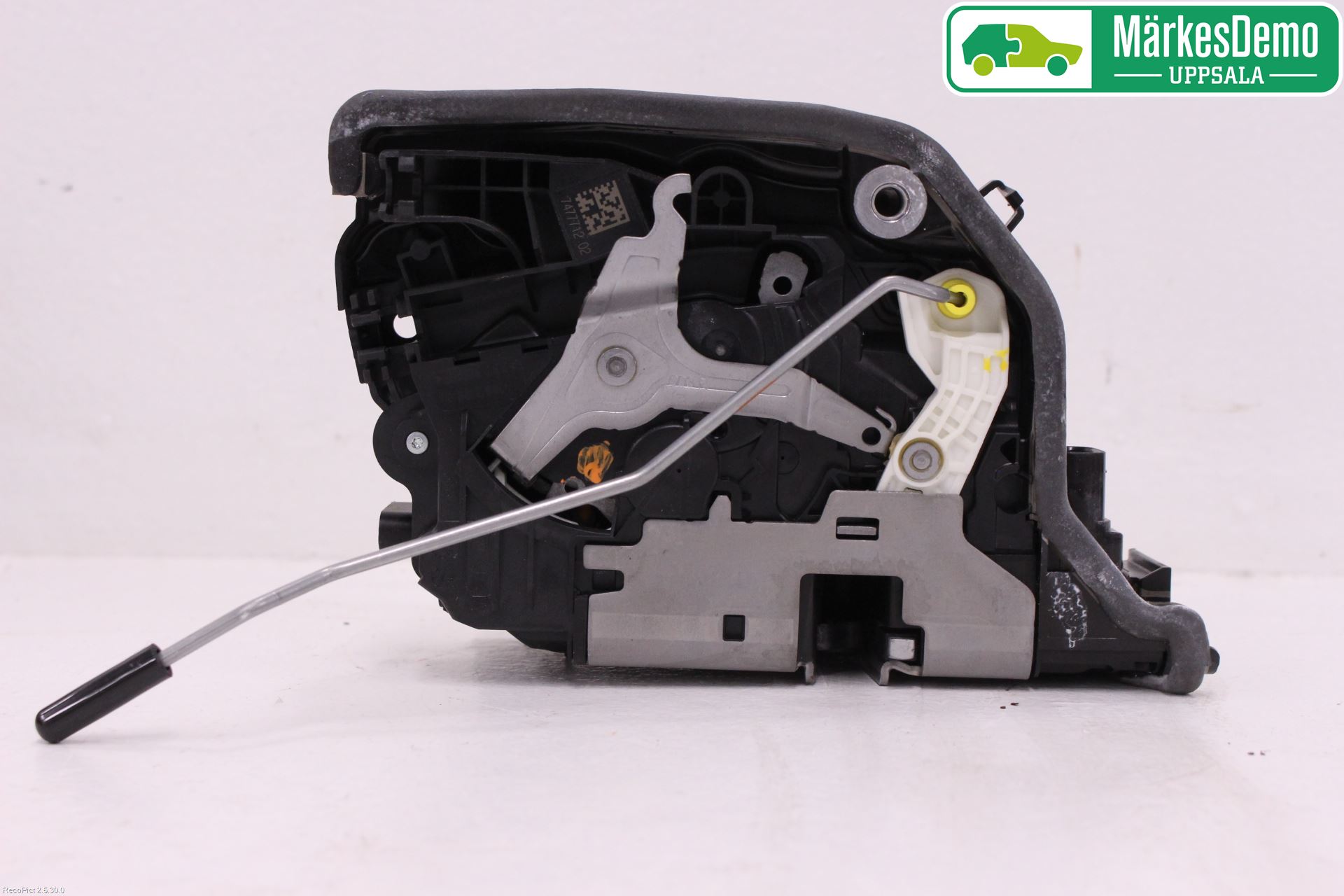 BMW 5 G30/G31/F90 17-23 Dørlås - Låsekasse