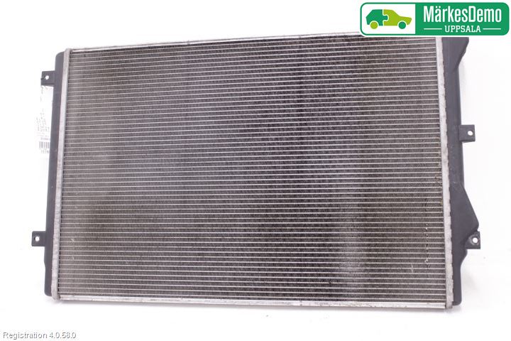 Volkswagen VW PASSAT 05-11 Radiator Manuell