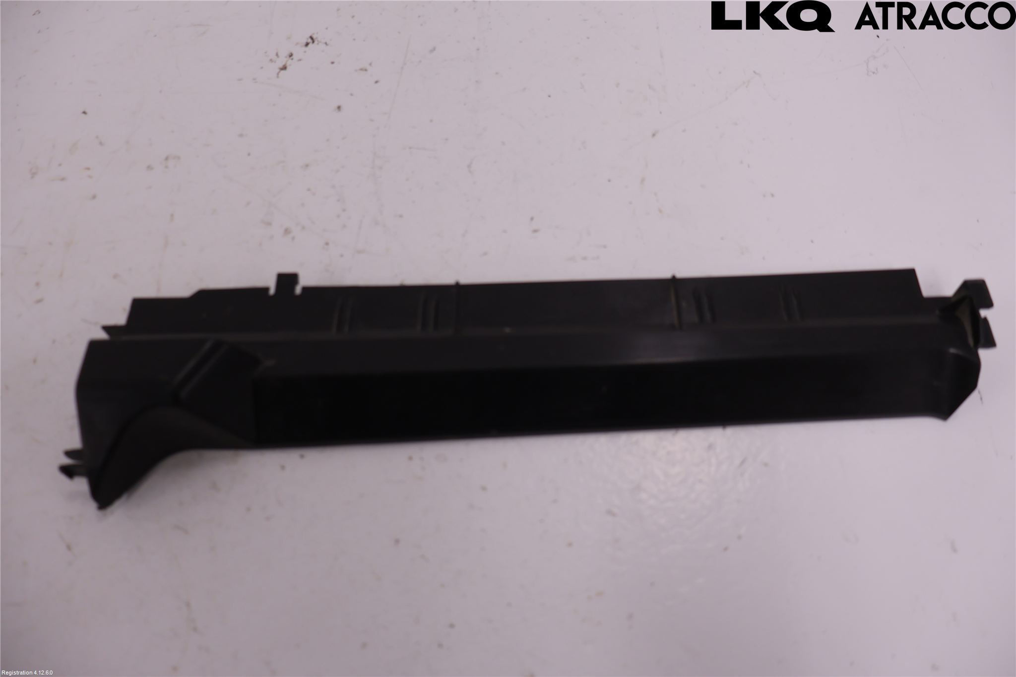 BMW 5 G30/G31/F90 17-23 Radiator Feste - Ramme - Bjelk