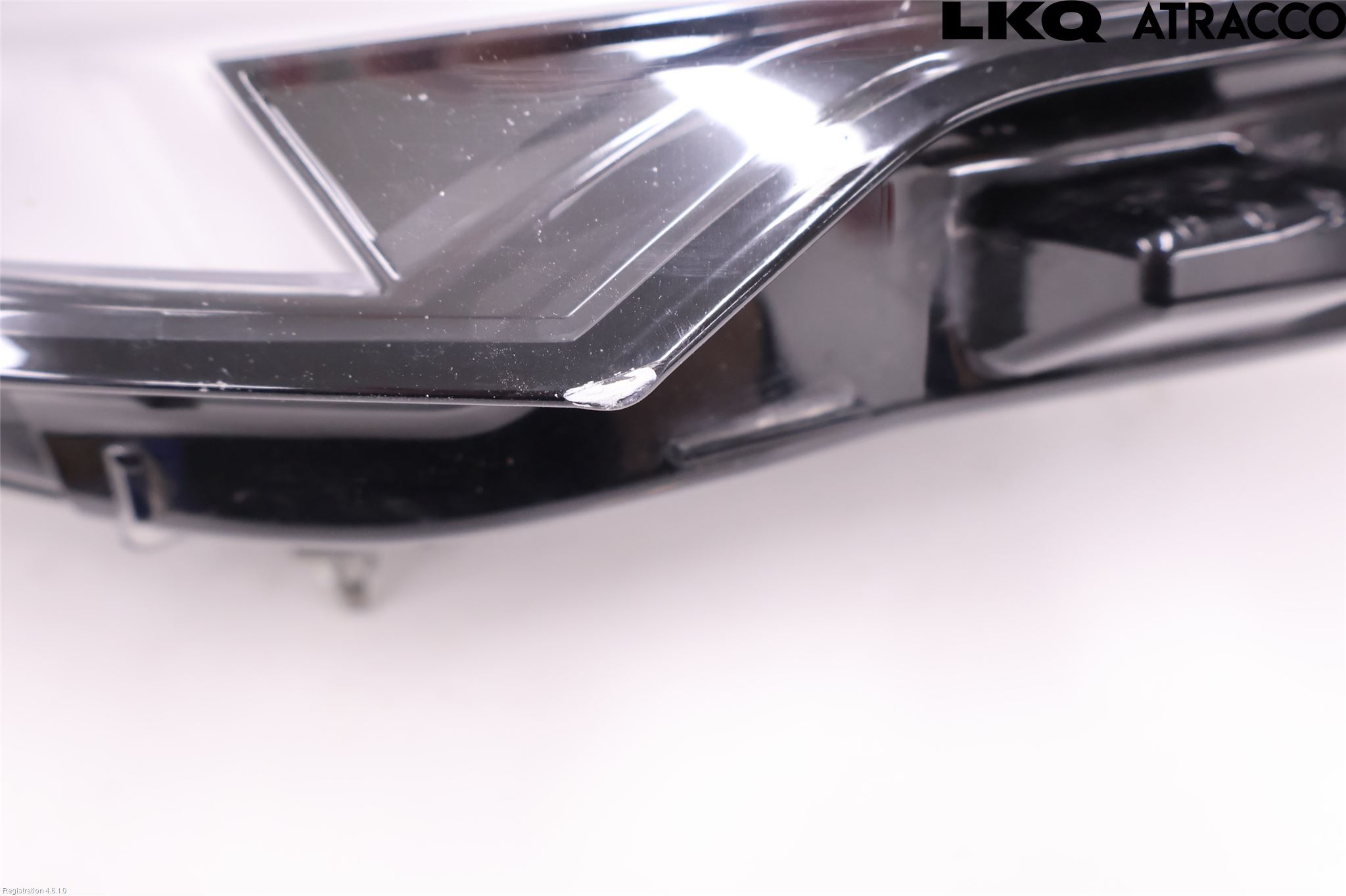 Opel CORSA F, CORSA-E 20- Frontlykt Høyre