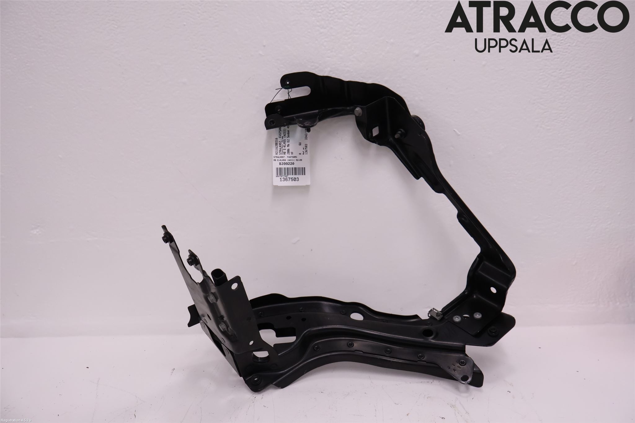 Mercedes-Benz MB E-KLASS (W211) 02-09 Frontlykt Holder-Feste