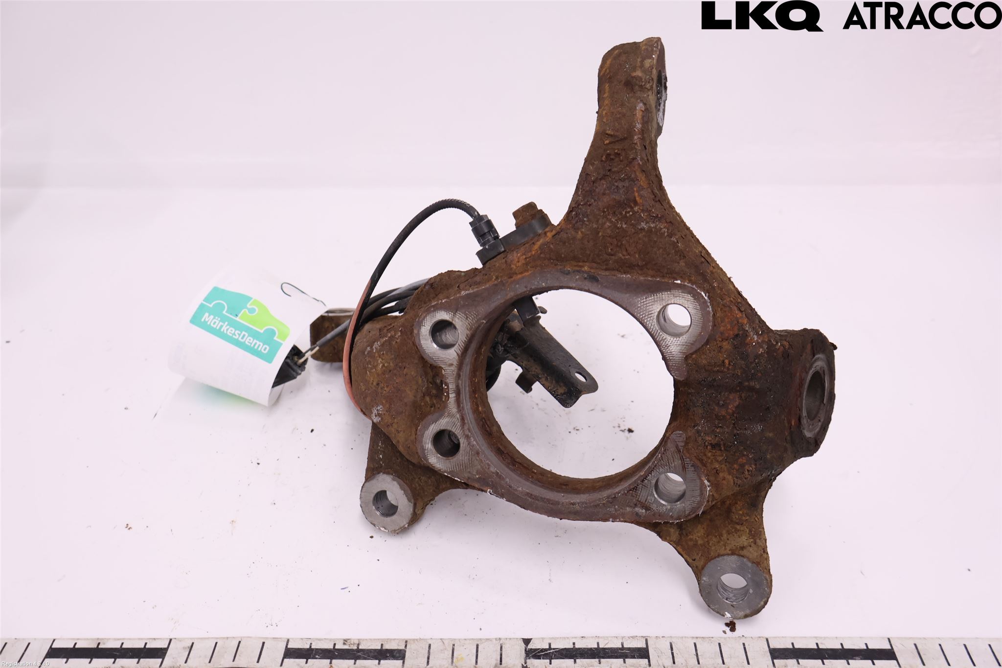 Toyota RAV4 13-18 Spindel Vf