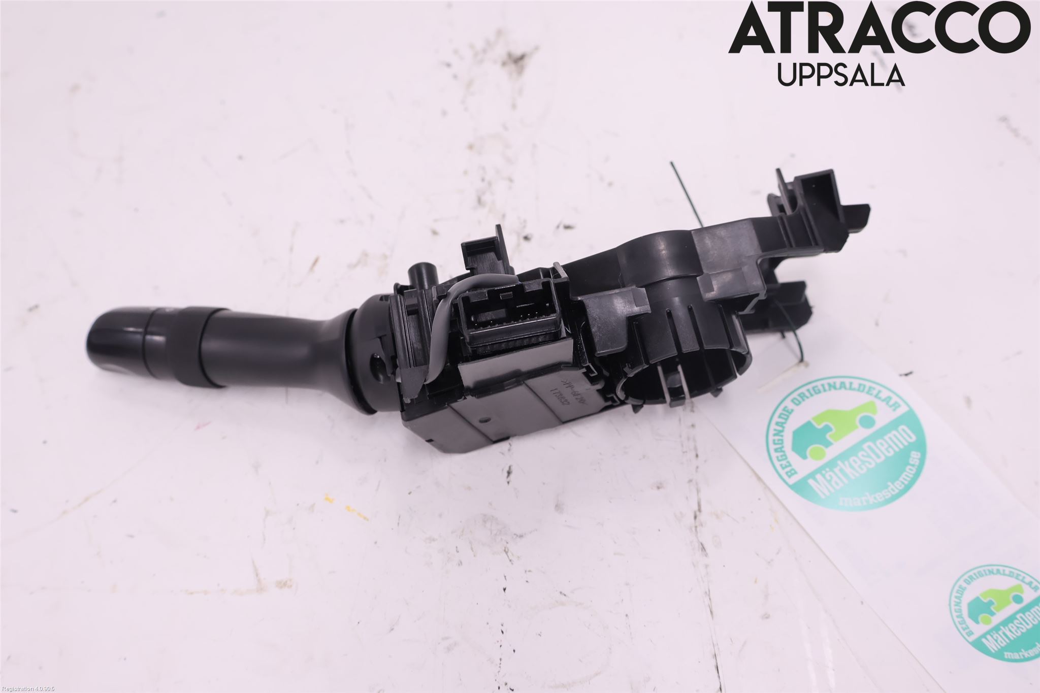 Toyota YARIS XP130 12-14 Bryter Ratt Blinklys - Lys