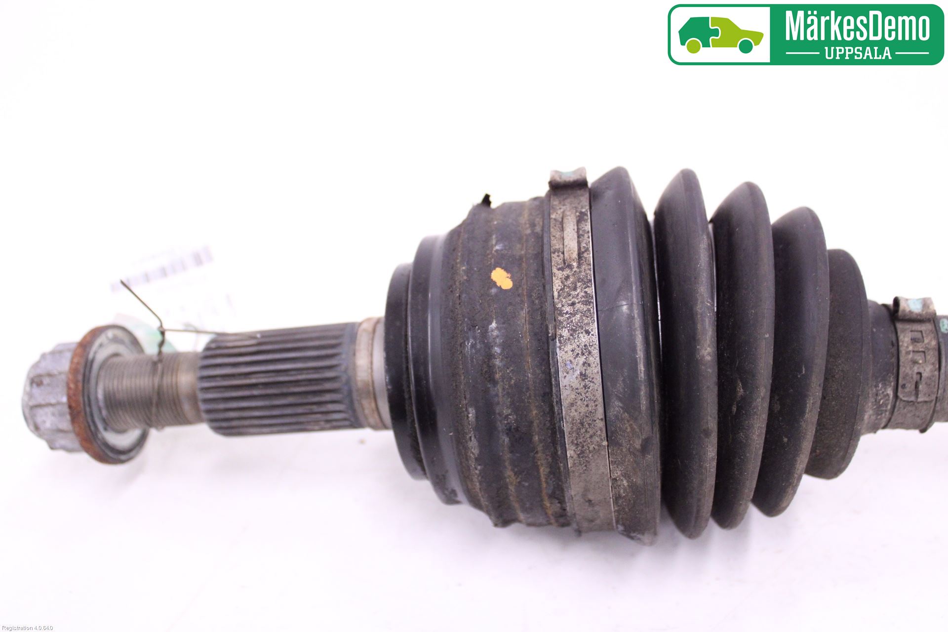 Volkswagen VW TOUAREG 7P 11-18 Drivaksel Foran Kompl Venstre