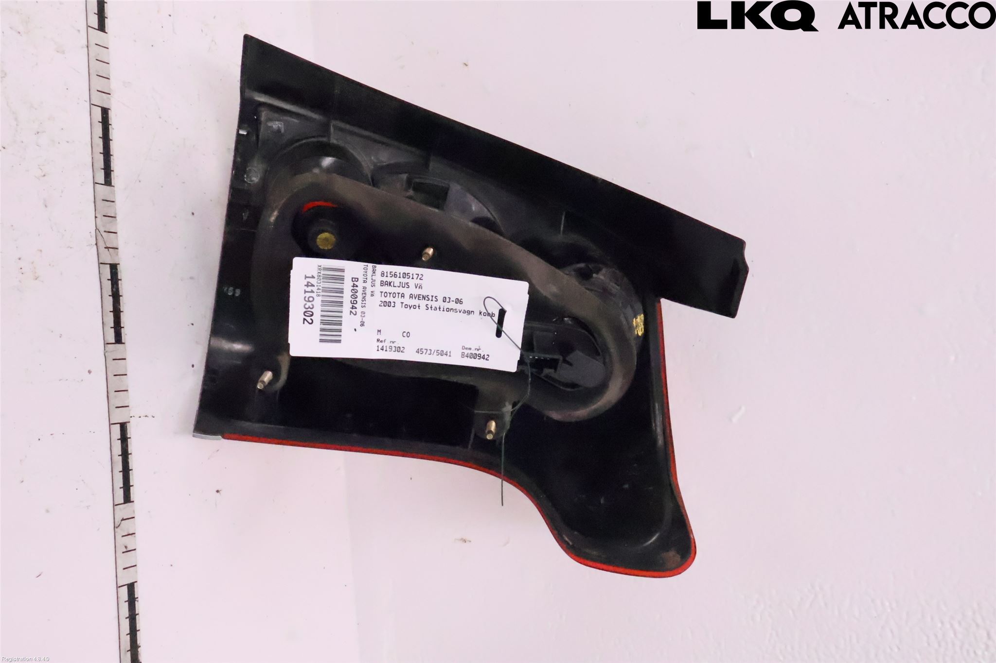 Toyota AVENSIS 03-06 Baklykt Venstre