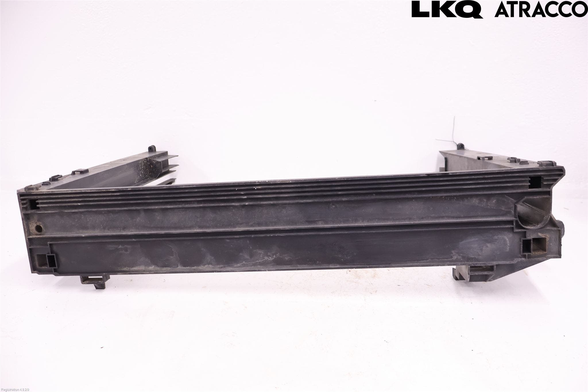 BMW 5 F10/F11/F18 09-17 Radiator Feste - Ramme - Bjelk