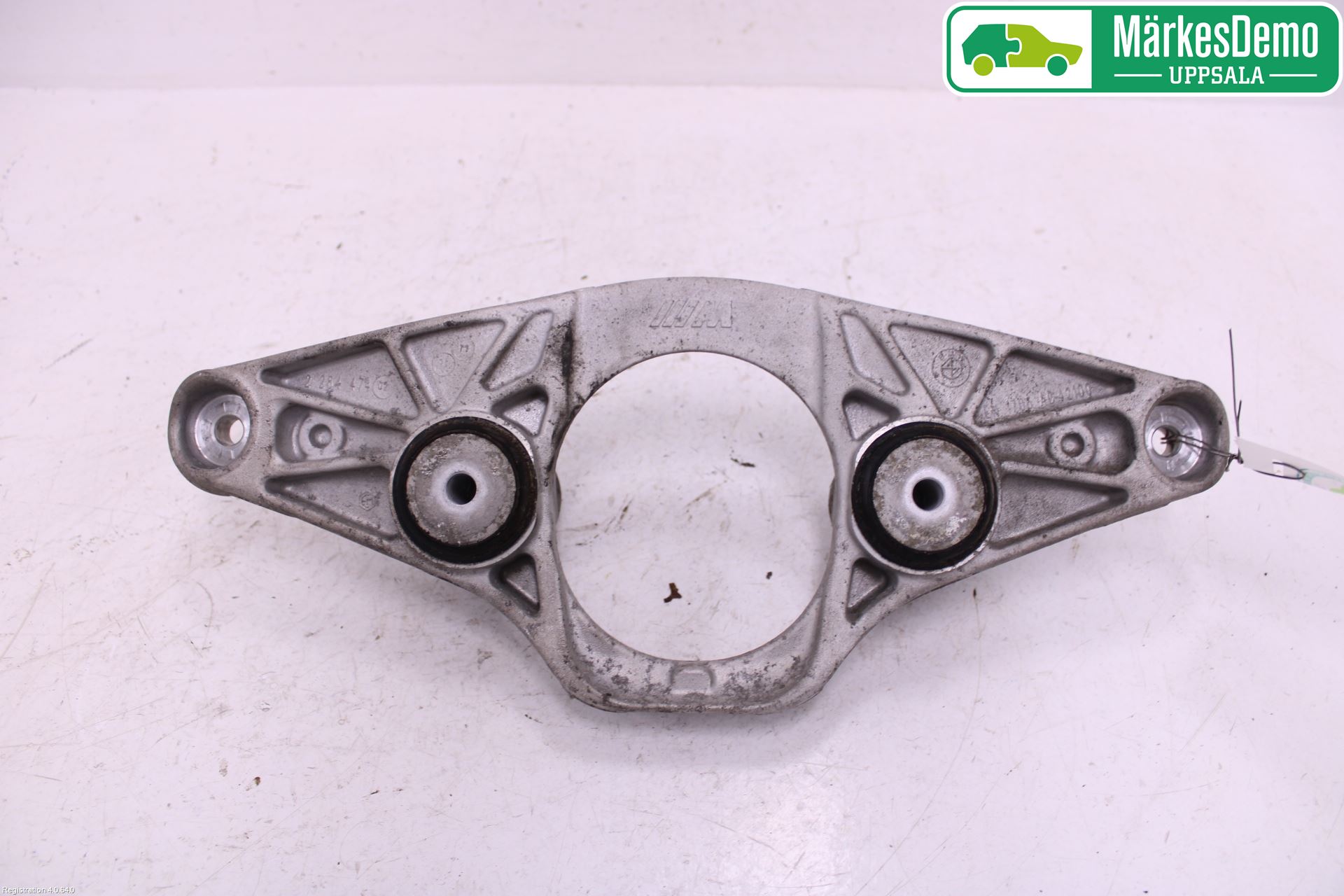 BMW 5 F10/F11/F18 09-17 Bakaksel Feste