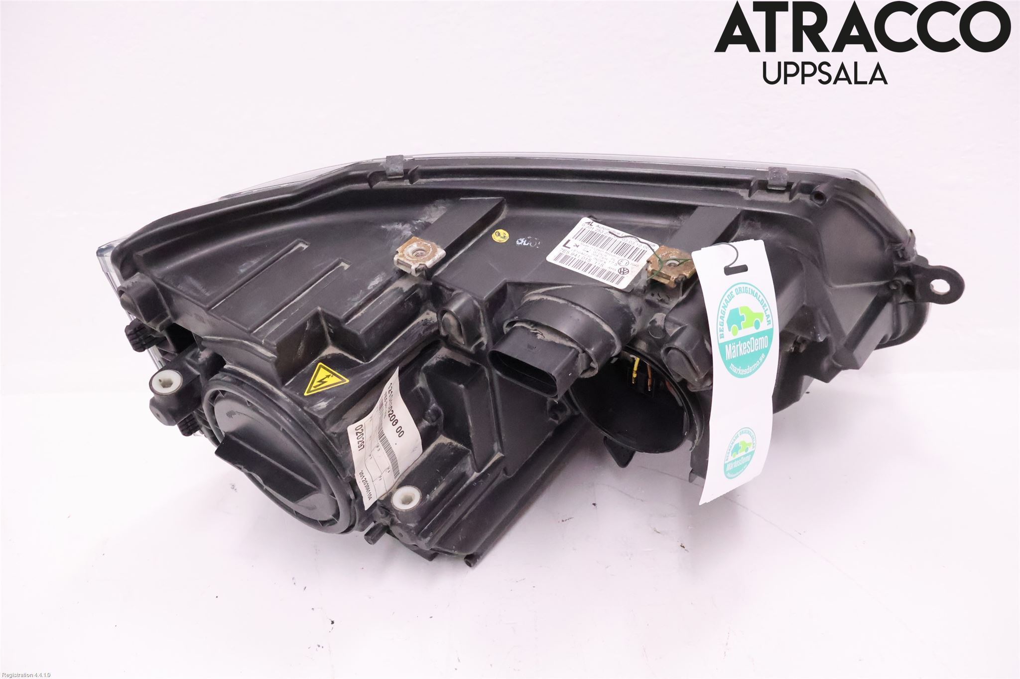 Volkswagen VW TRANSP/CARAVELLE (T5) 04-15 Frontlykt Venstre