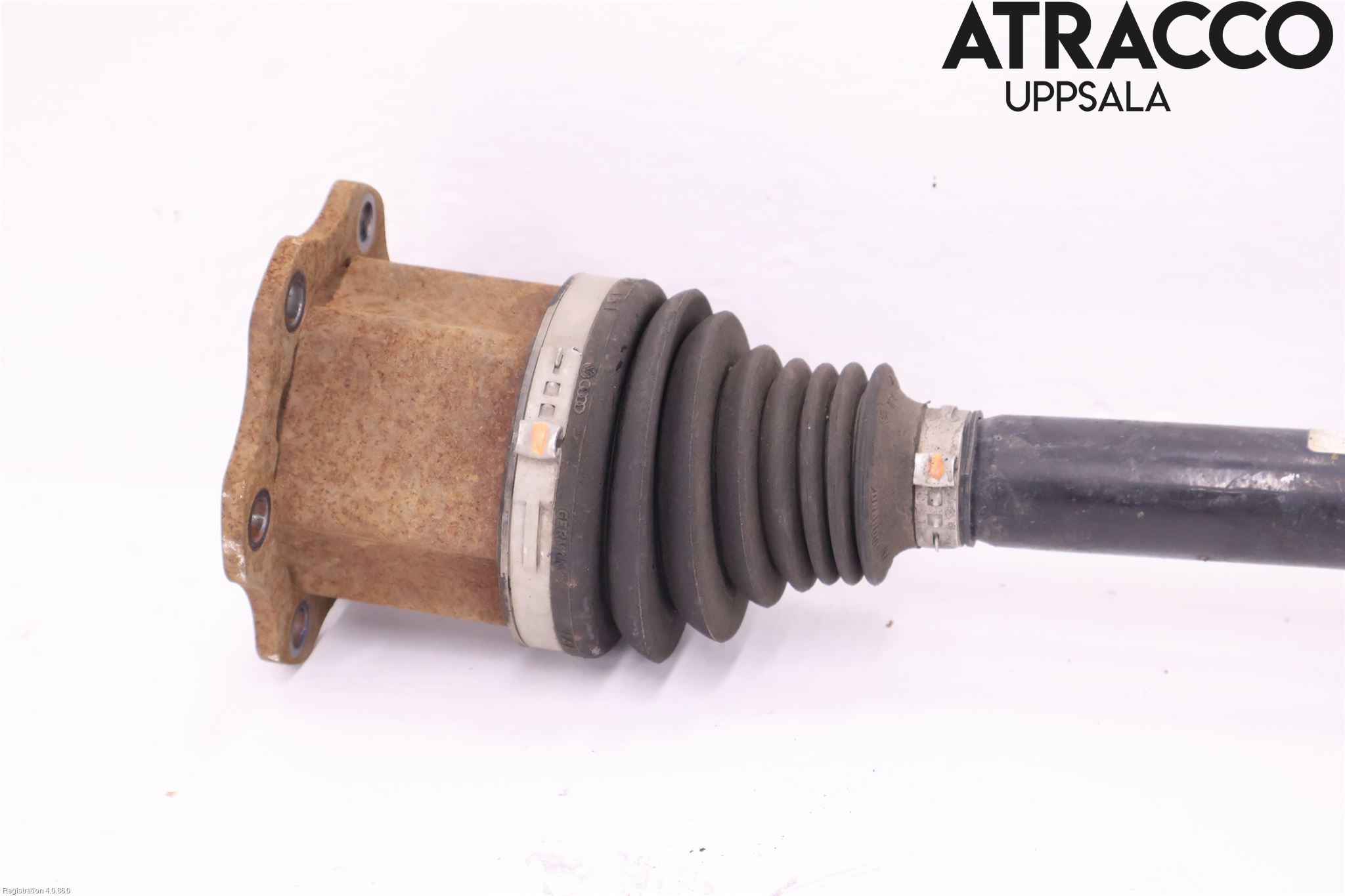 Audi A4/S4 08-11 Drivaksel Foran Kompl Venstre