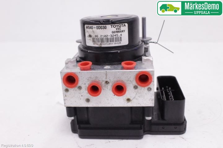 Toyota YARIS XP130 15-20 Abs Hydraulikkaggregat