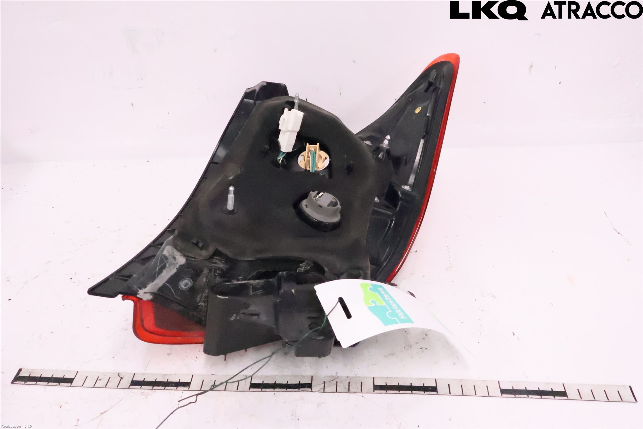 Toyota YARIS XP130 15-20 Baklykt Venstre