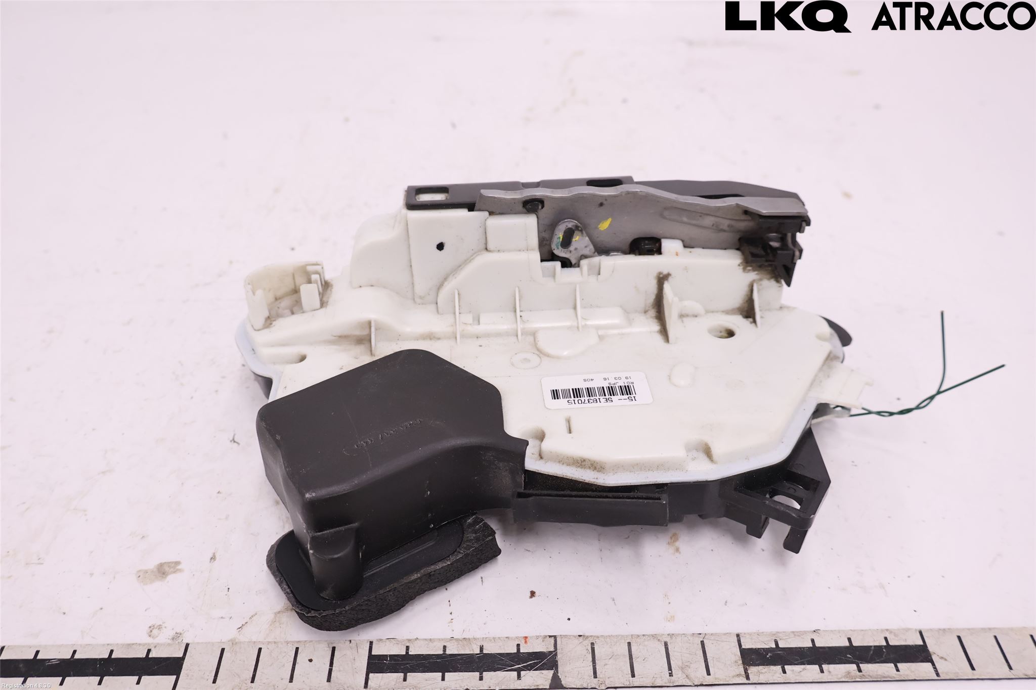 Volkswagen VW PASSAT 15-19 Dørlås - Låsekasse