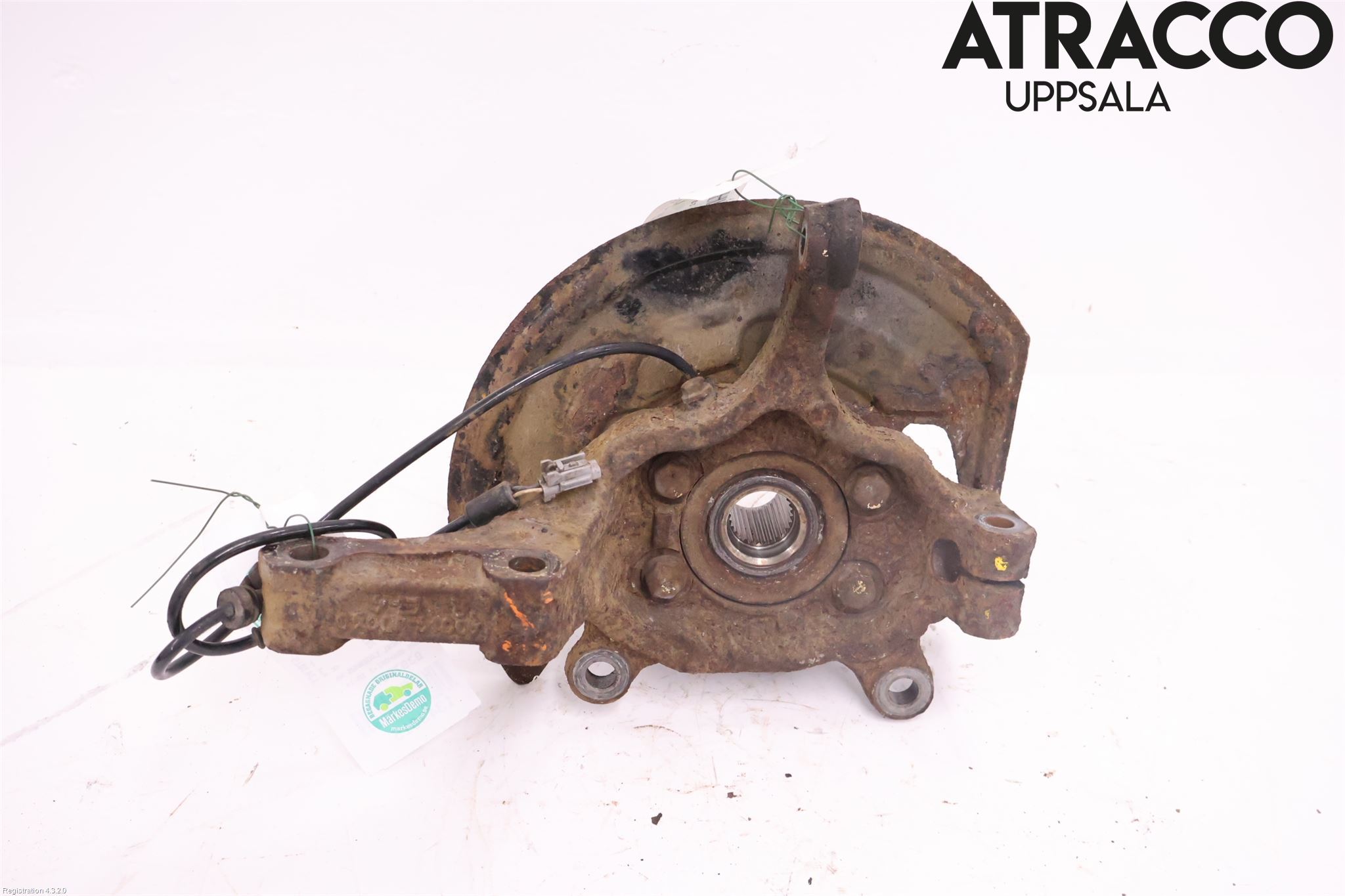 Nissan QASHQAI+2  10-14 Spindel Hf