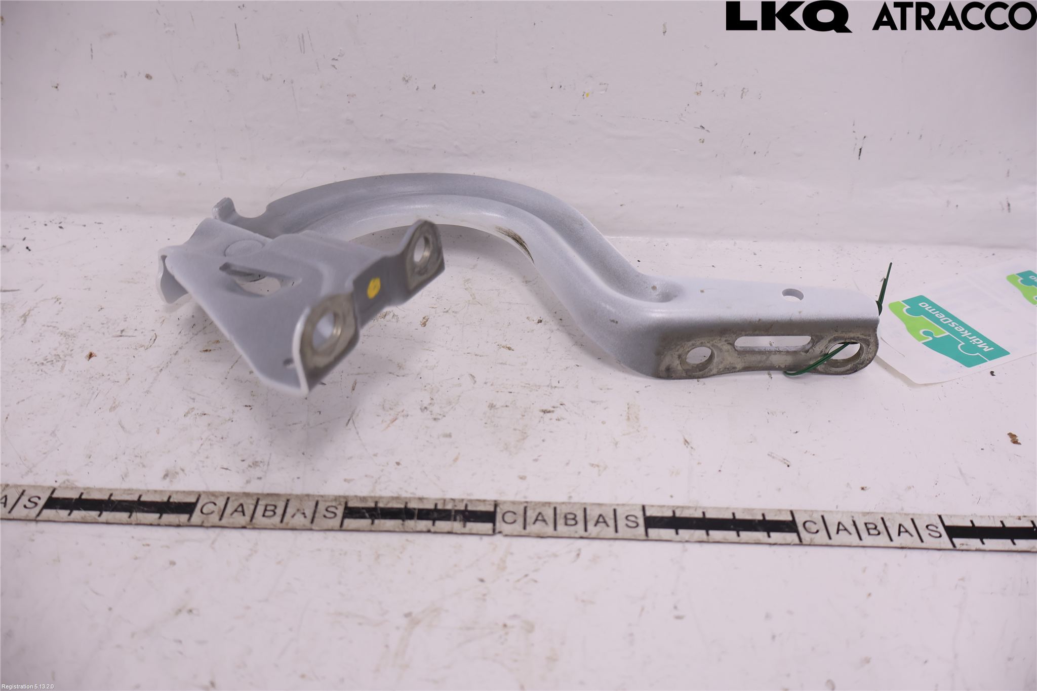 Toyota YARIS CROSS XP21 21- Panser Hengsel - Hengsler