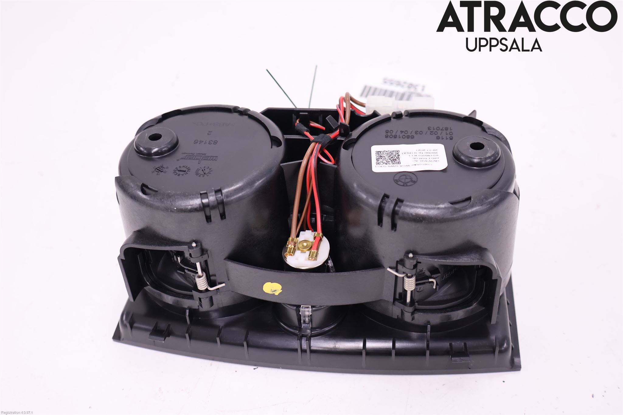 BMW 5 G30/G31/F90 17-23 Innr Koppholder