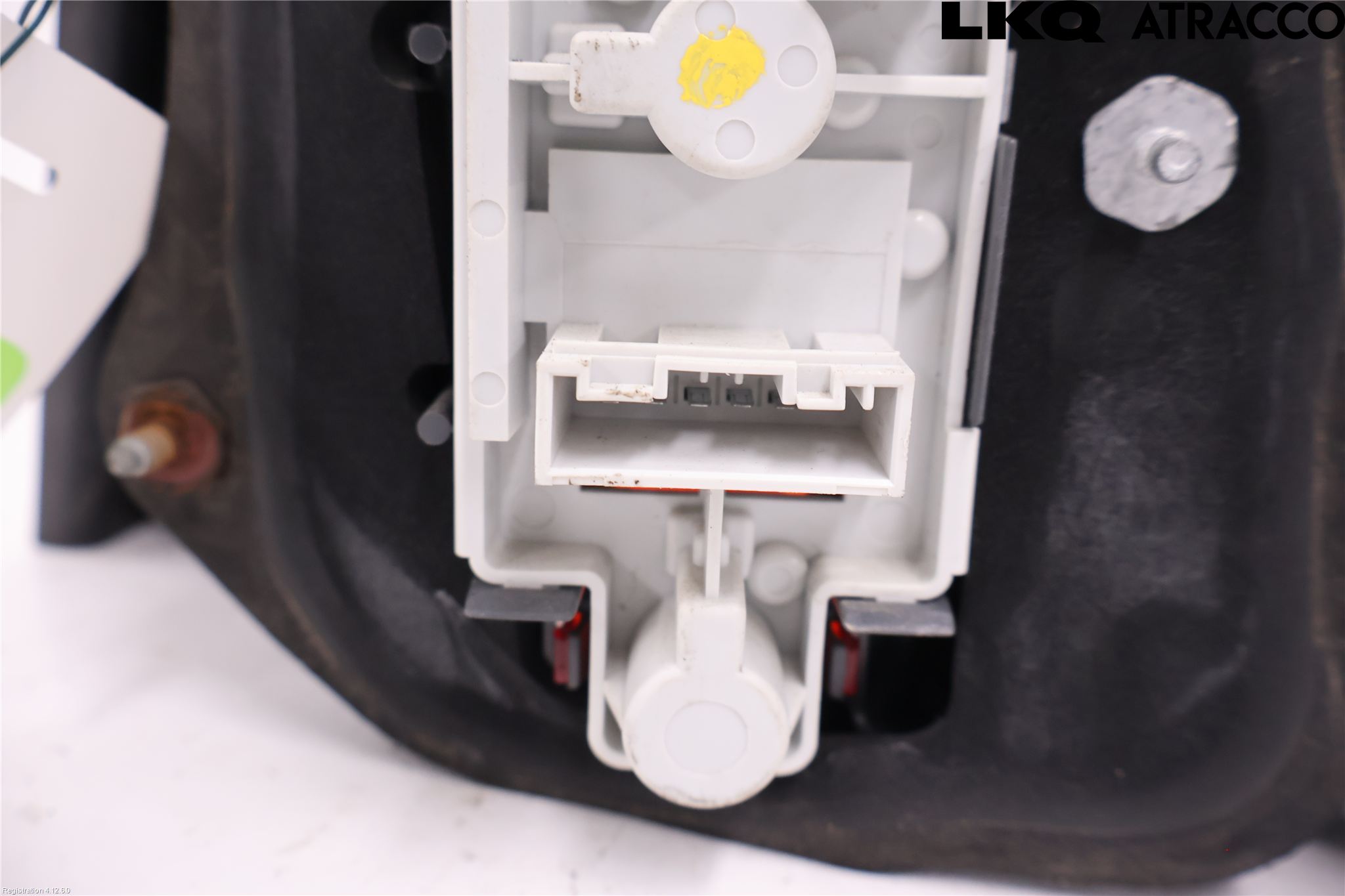 BMW 3 E46      98-05 Baklykt Venstre