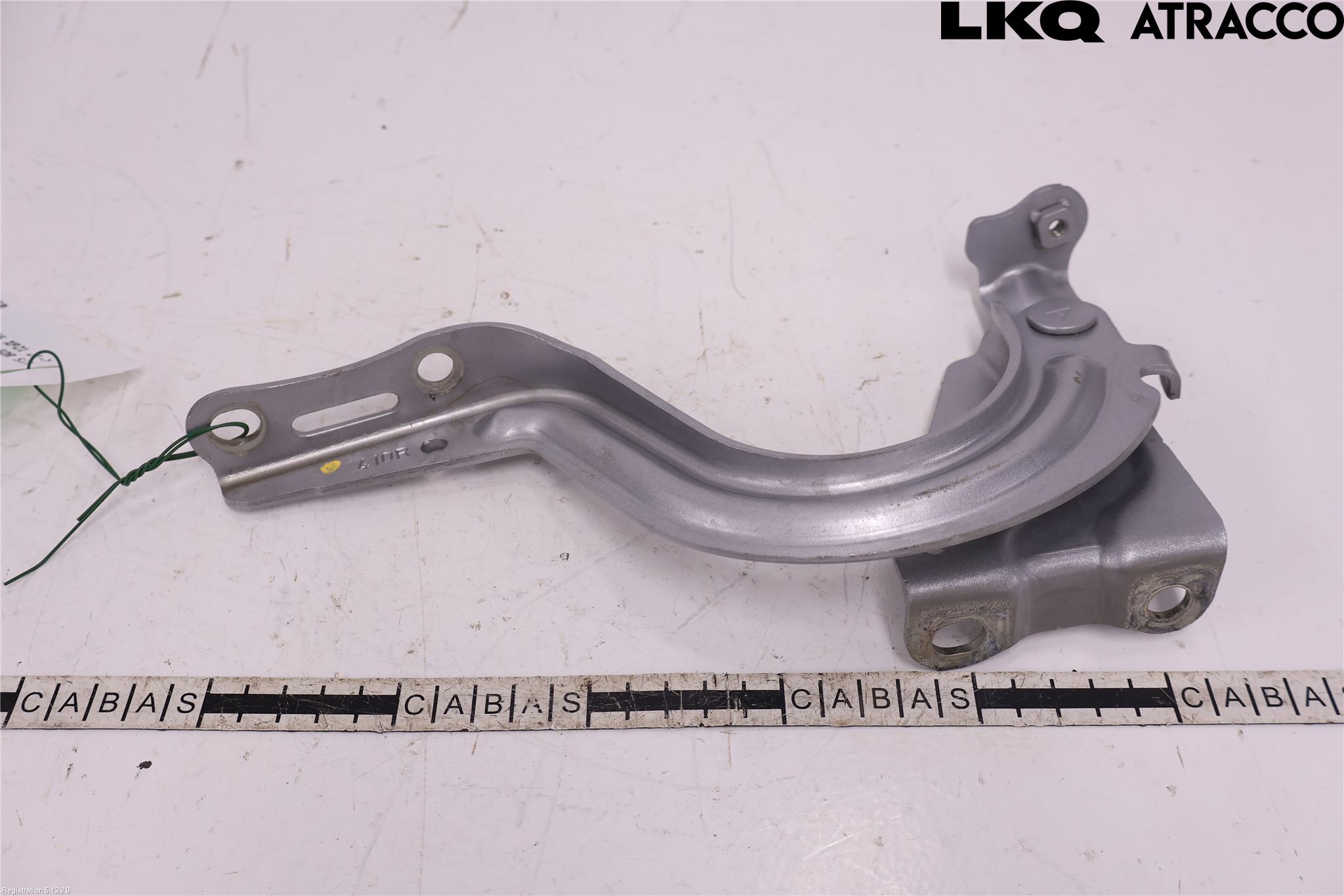 Toyota YARIS CROSS XP21 21- Panser Hengsel - Hengsler