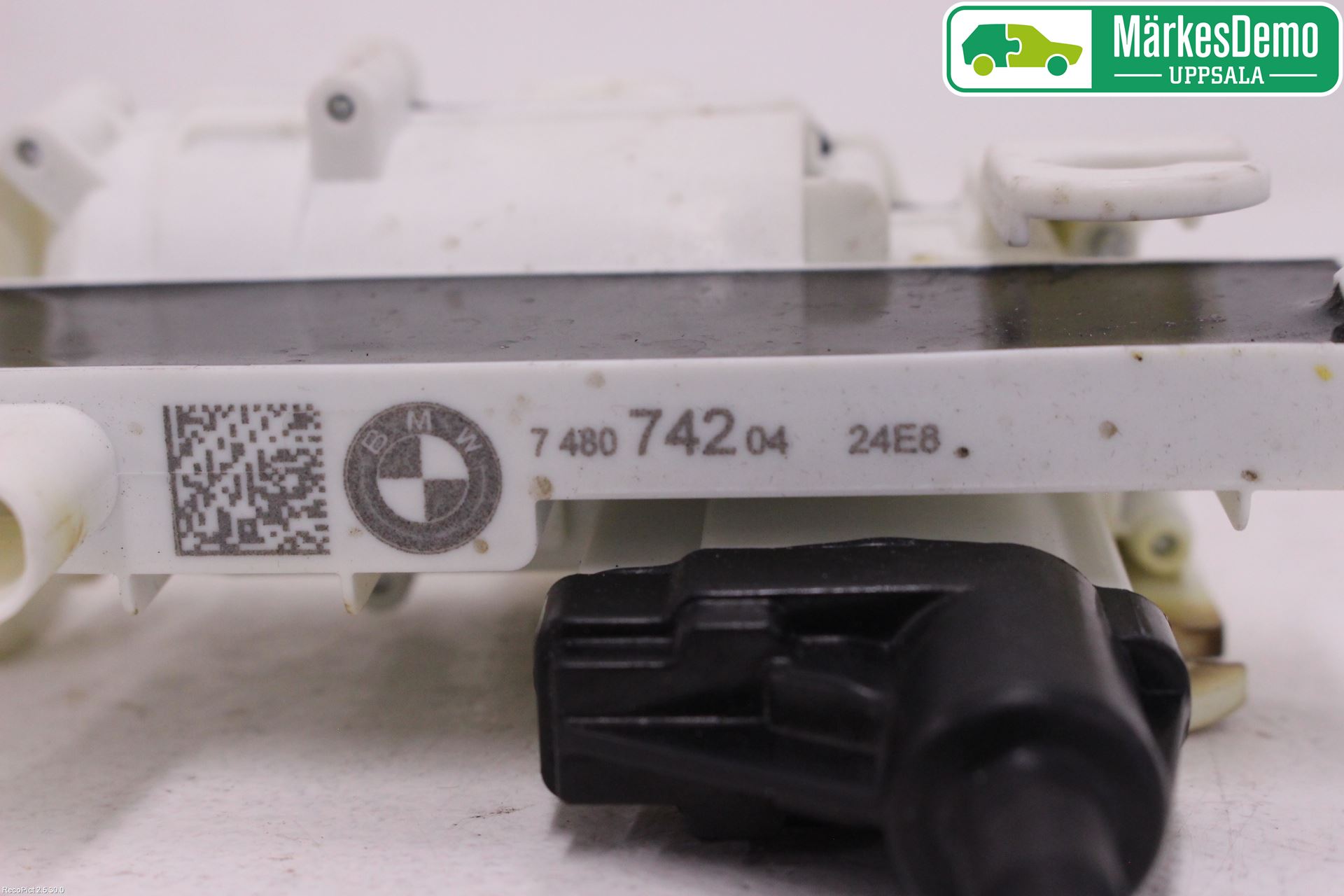 BMW 5 G30/G31/F90 17-23 Dørlås - Låsekasse