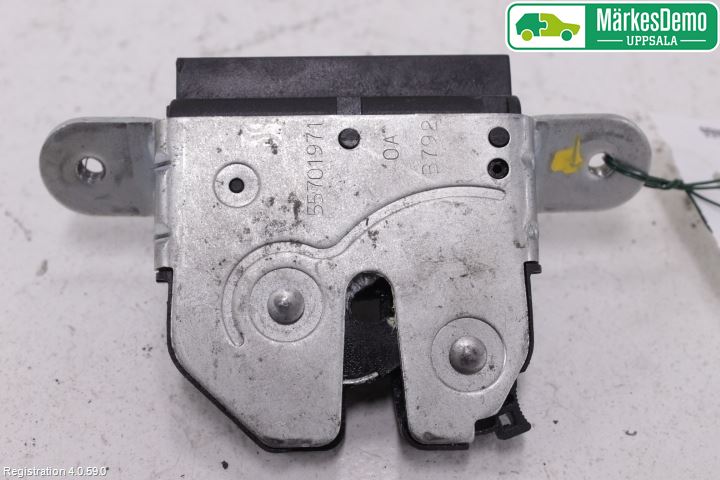 Opel CORSA D 07-14 Bakluke-Lokk Låsekasse
