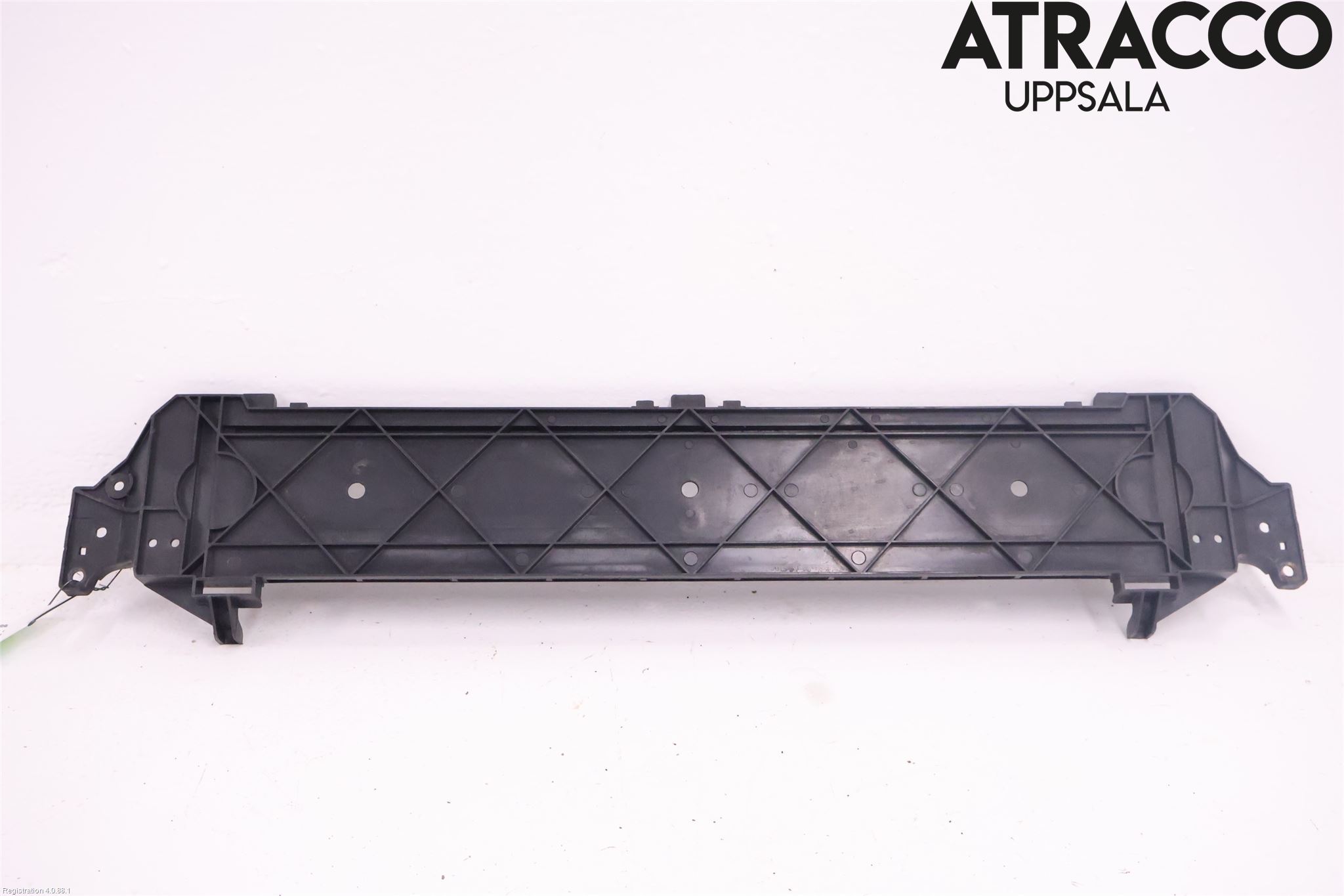 BMW 5 F10/F11/F18 09-17 Radiator Feste - Ramme - Bjelk