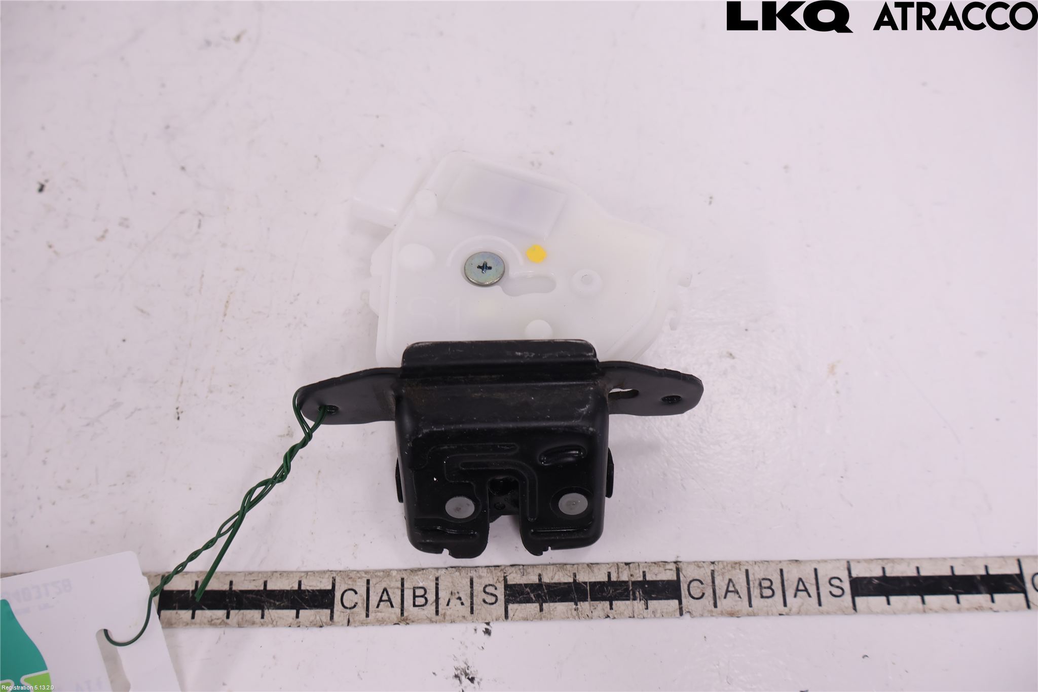 Toyota YARIS XP21 20- Bakluke-Lokk Låsekasse