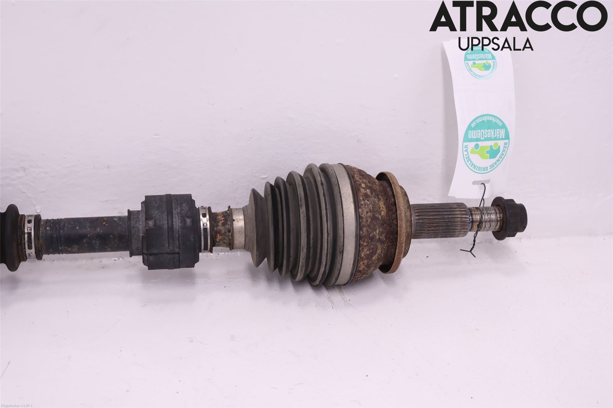 Toyota RAV4 13-18 Drivaksel Foran Kompl Venstre