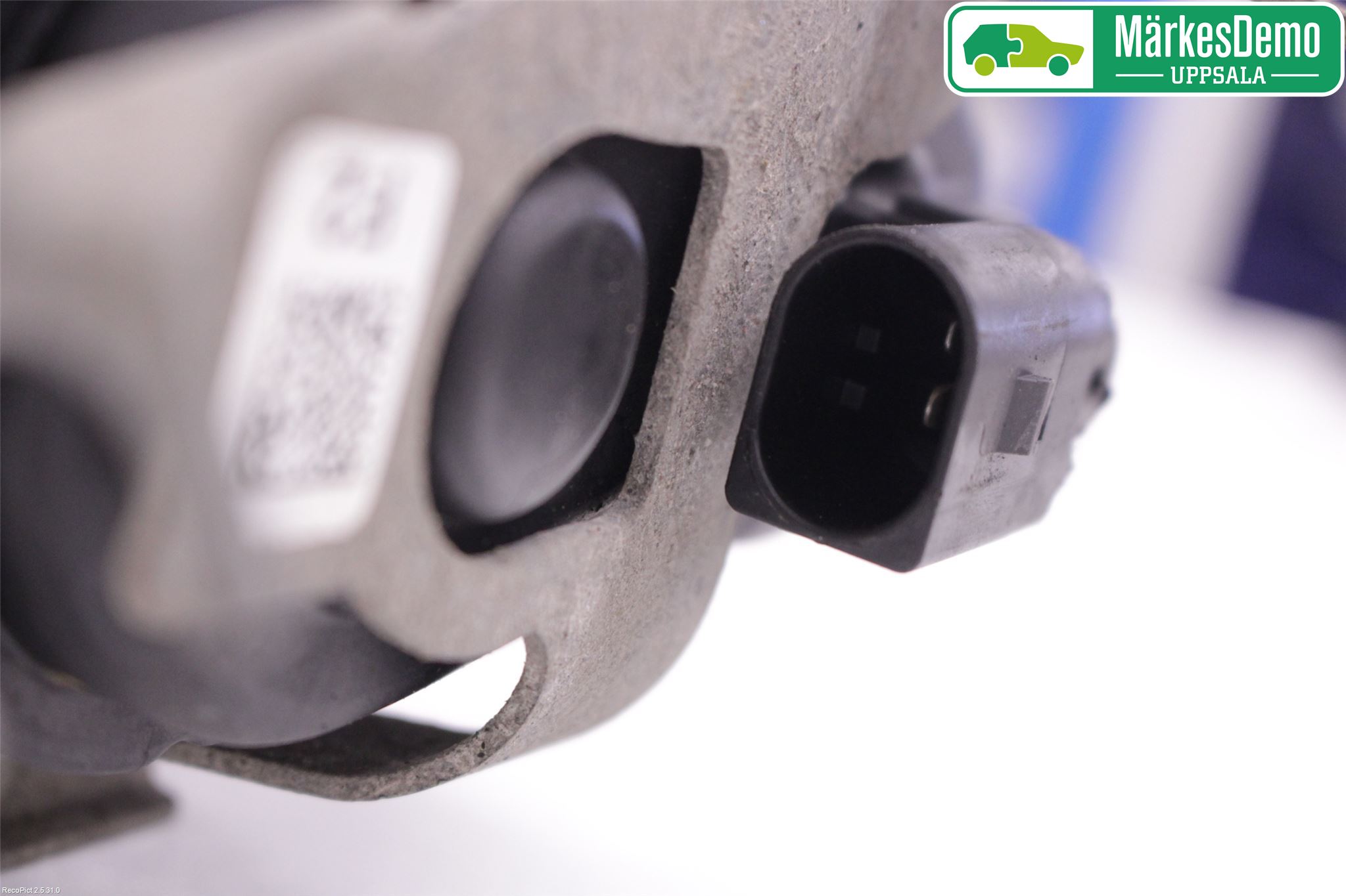 BMW 5 G30/G31/F90 17-23 Bremsecaliper Bak Høyre