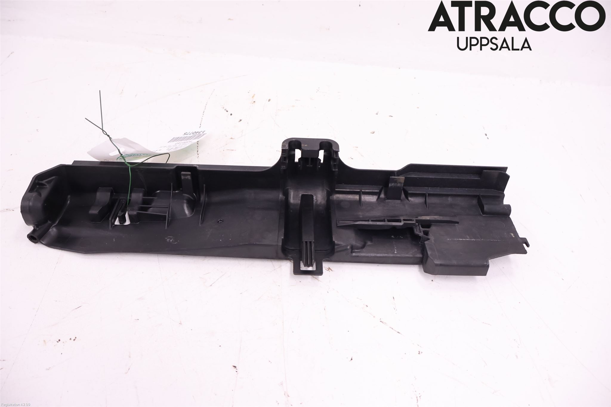 BMW 3 E90/91 SED/TOU 05-12 Radiator Feste - Ramme - Bjelk