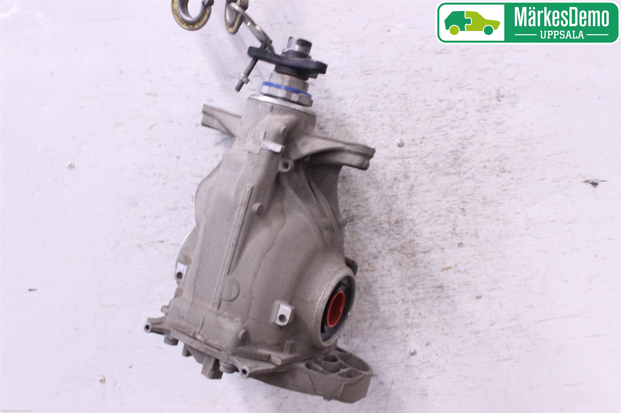 BMW 5 G30/G31/F90 17-23 Bakaksel Kardang Bak -Diff