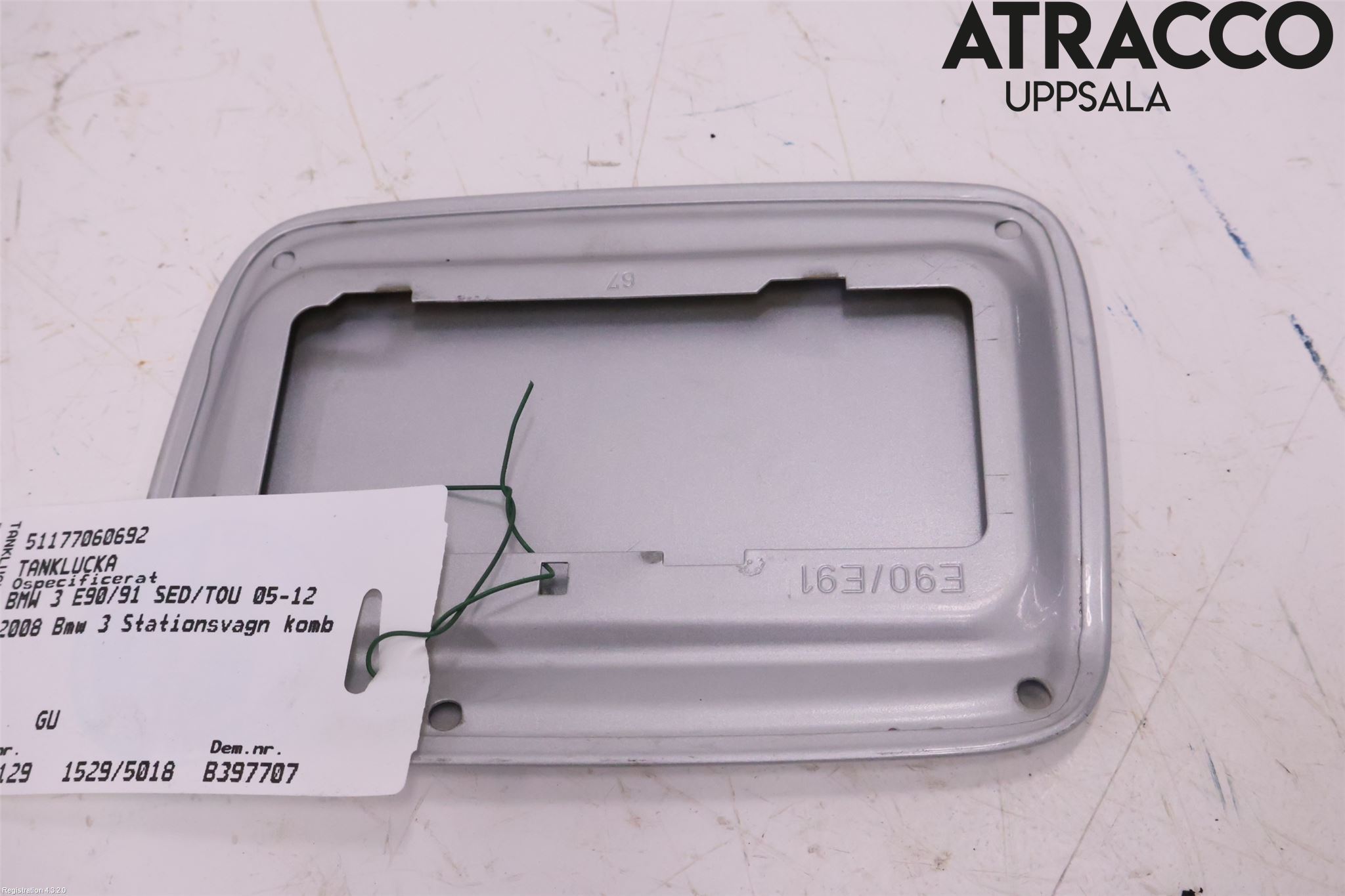 BMW 3 E90/91 SED/TOU 05-12 Drivstoff Tankluke