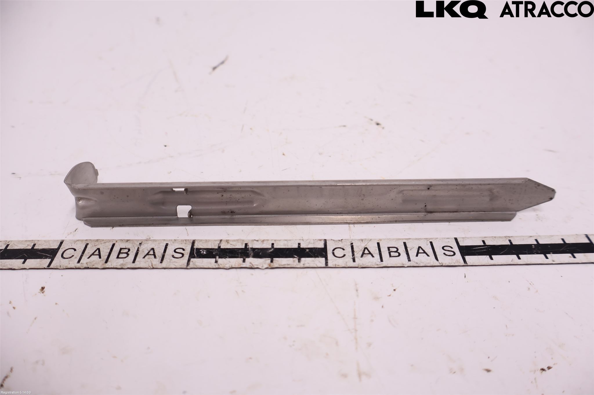 Volvo V70 08-13 Frontlykt Holder-Feste